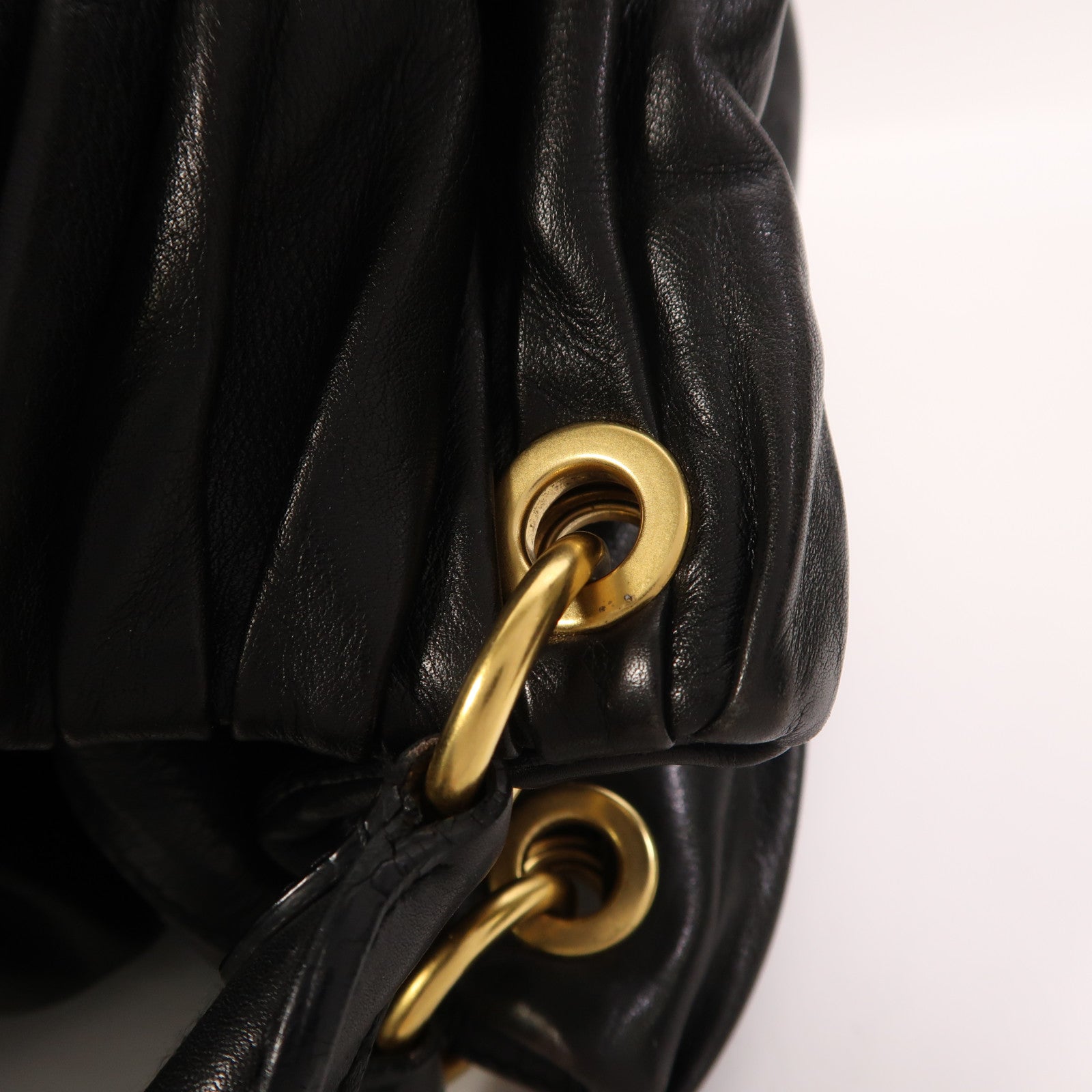 Miu Miu 皮革Hand Bag金扣手挽袋