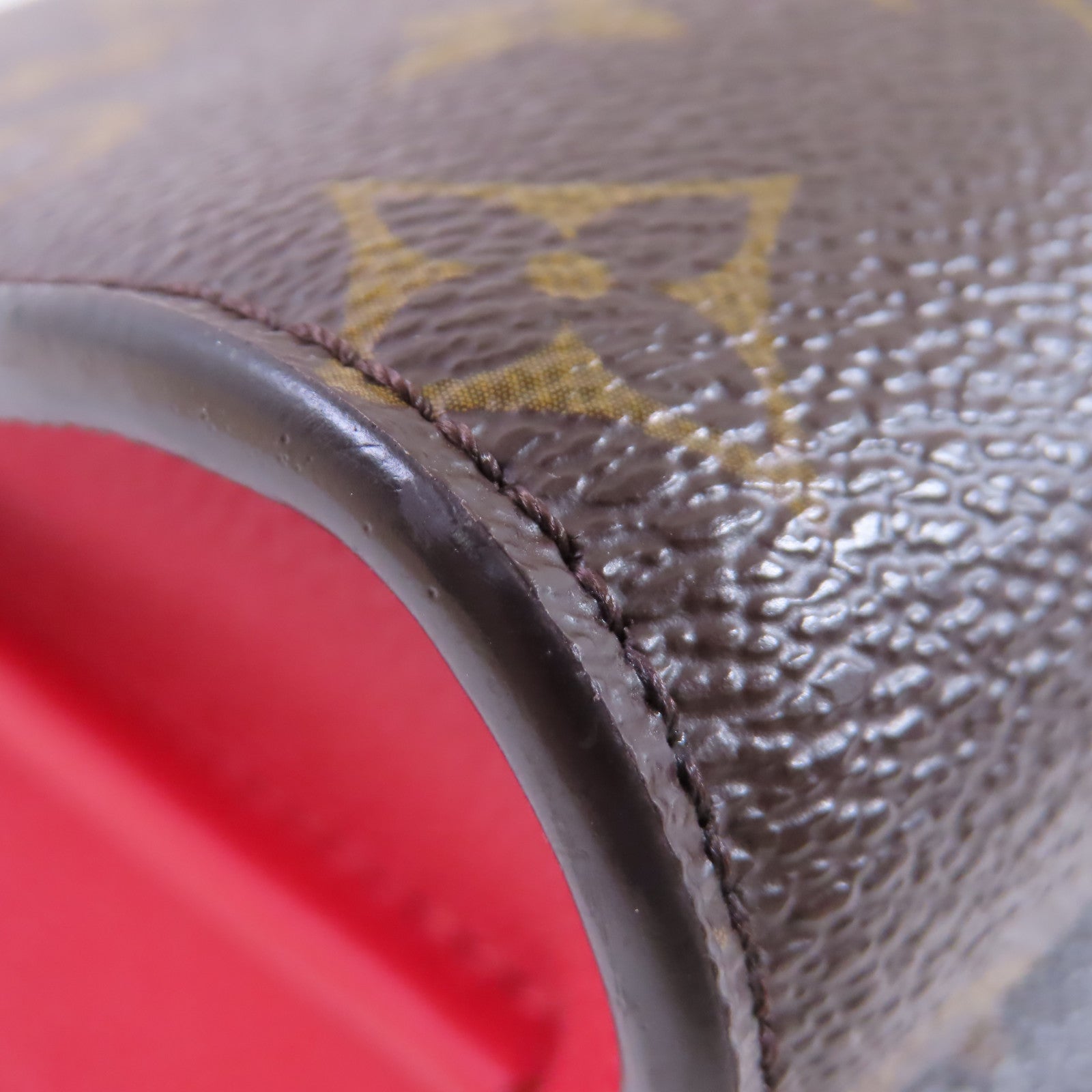 LOUIS VUITTON Monogram Victoire Shoulder Bag金扣鏈帶肩背袋紅色/啡色