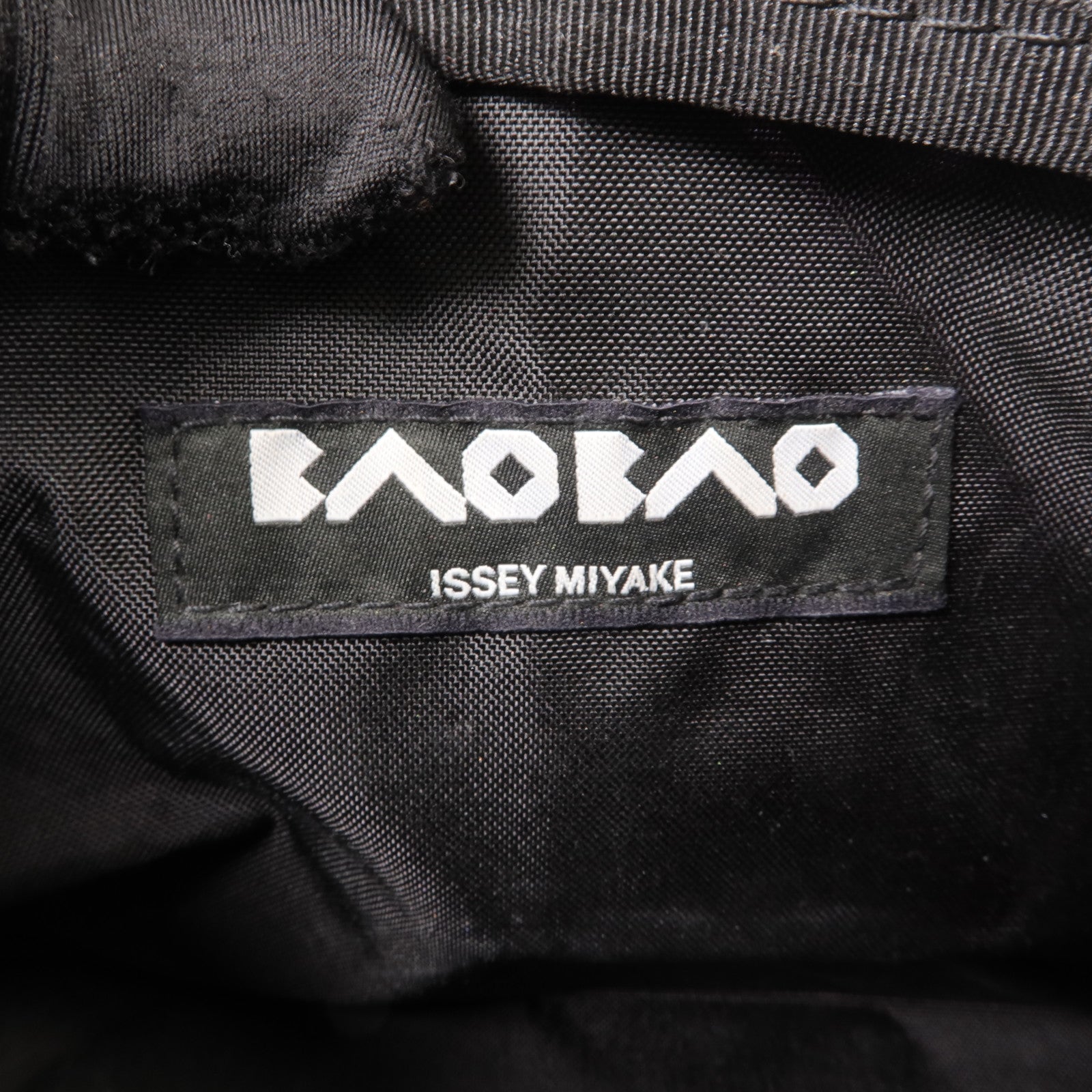 BAO BAO ISSEYMIYAKE PVC Prism Pouch小袋