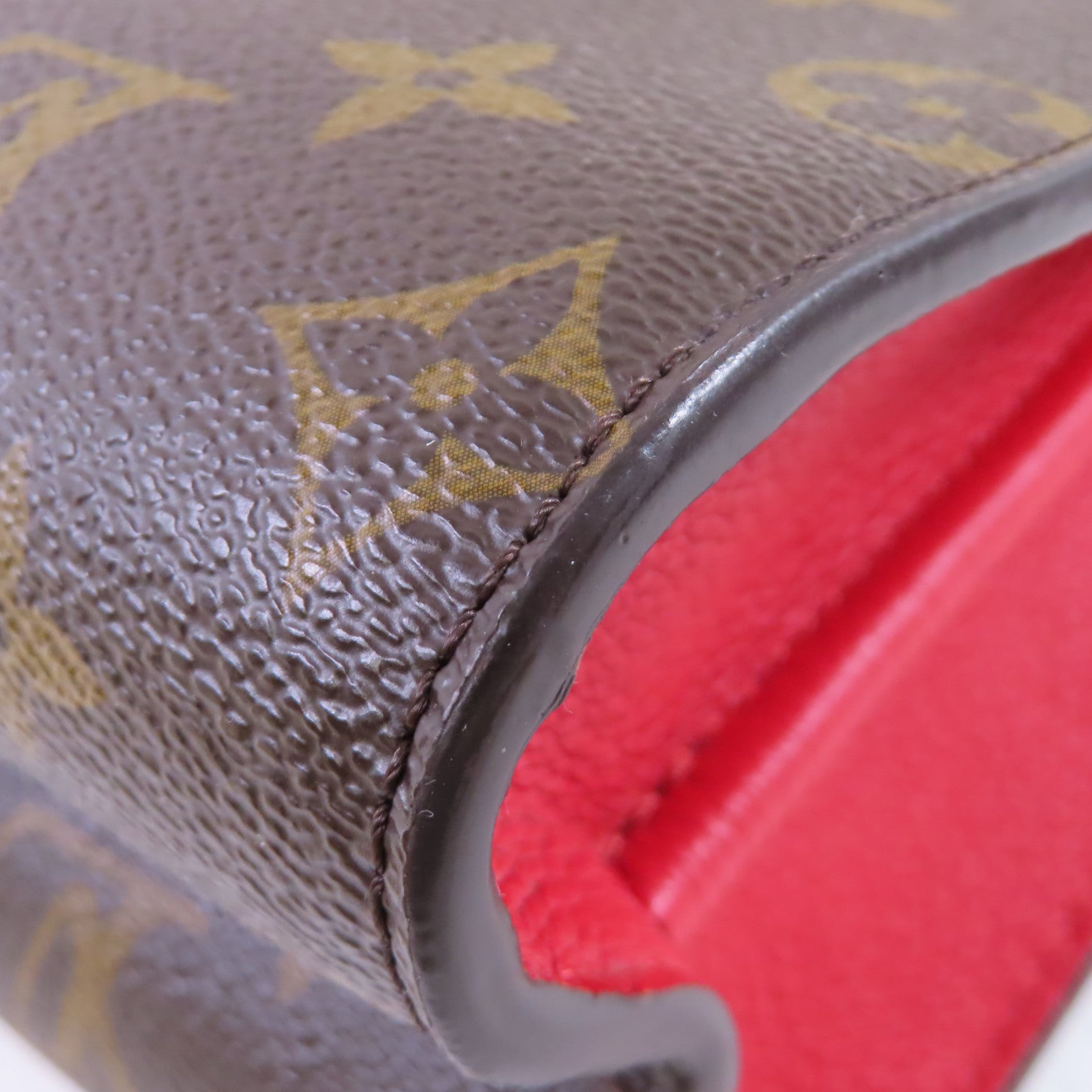 LOUIS VUITTON Monogram Victoire Shoulder Bag金扣鏈帶肩背袋紅色/啡色
