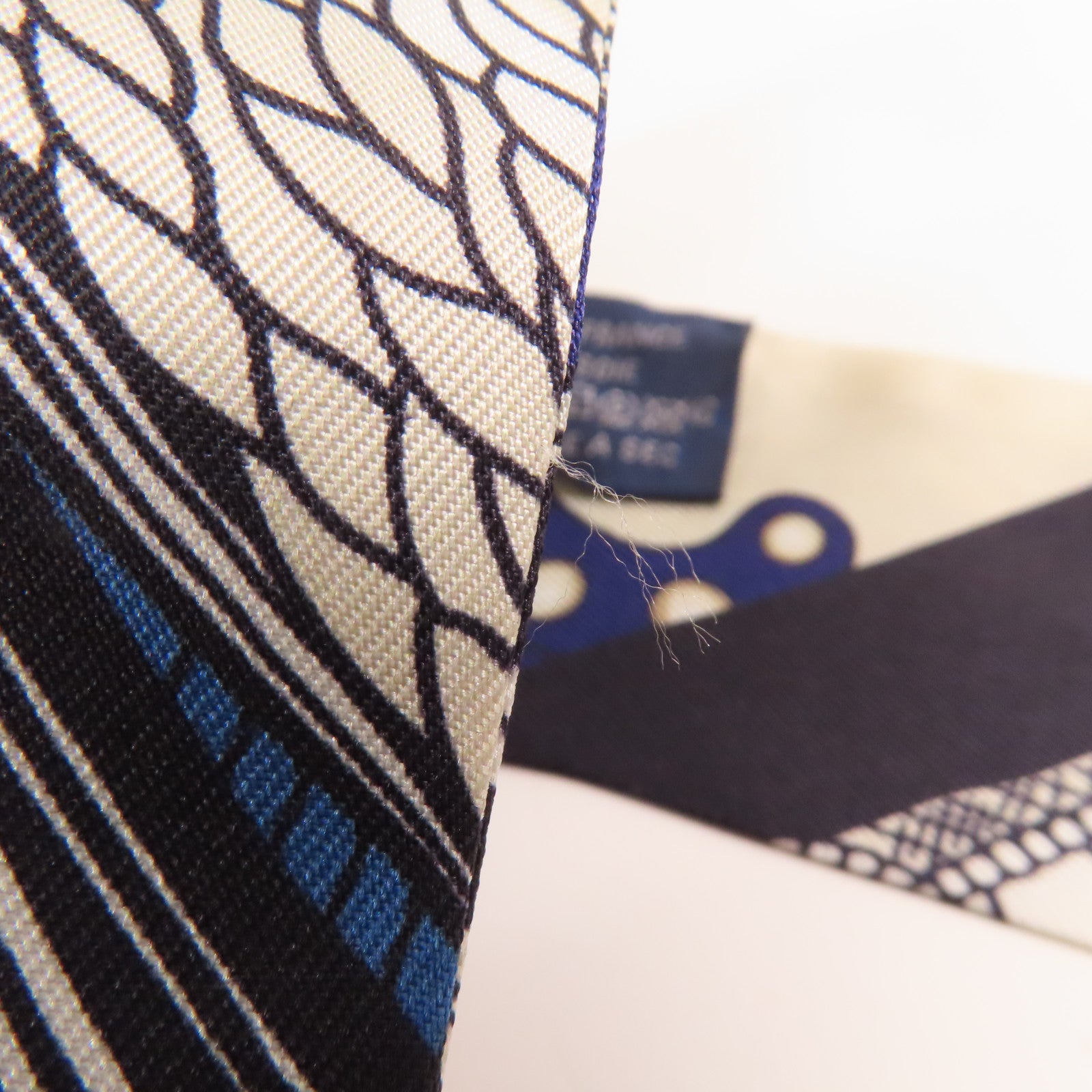 HERMES 絲質Twilly絲巾