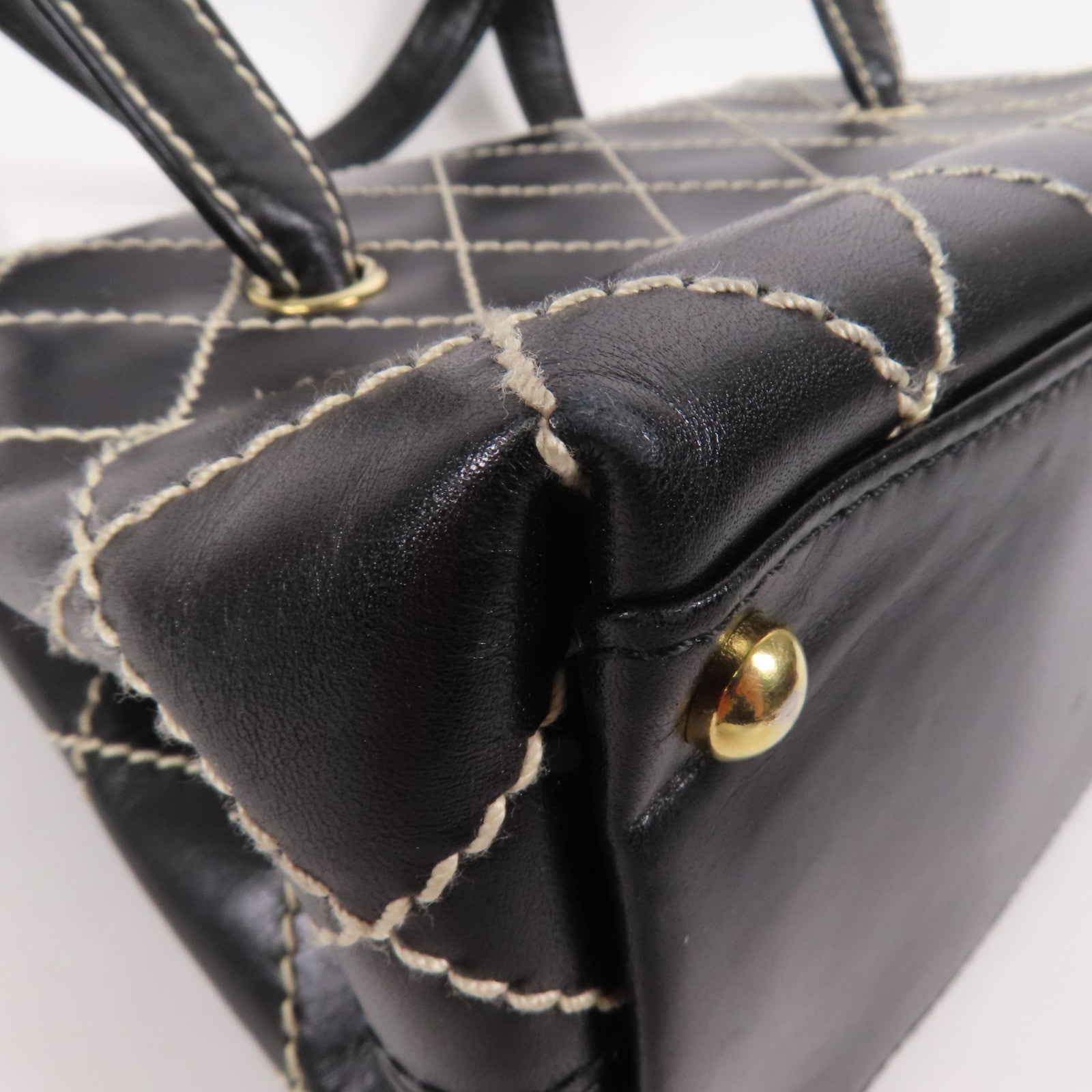 CHANEL 牛皮皮革Shoulder Bag金扣肩背袋