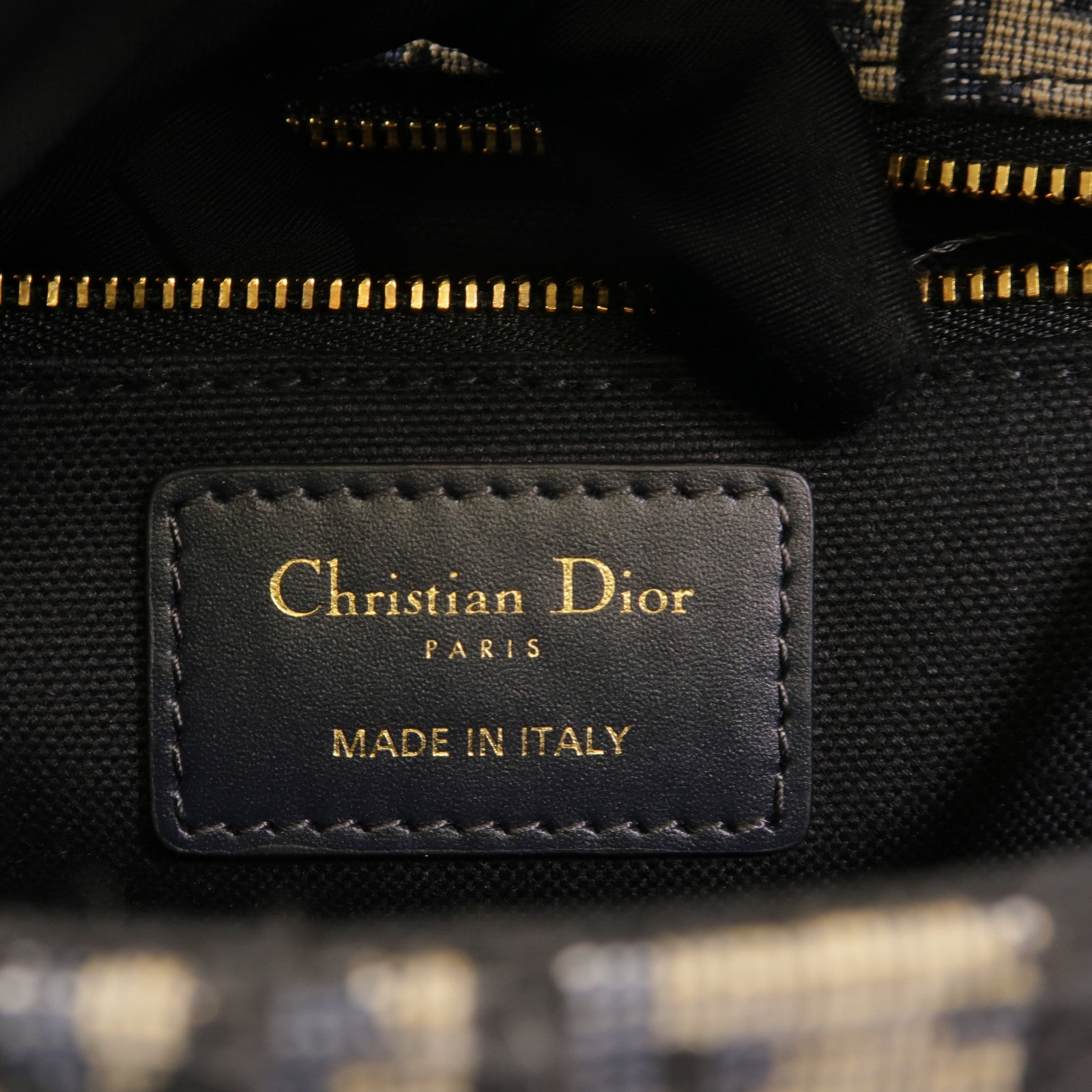 Dior 帆布30 Montaigne肩背袋