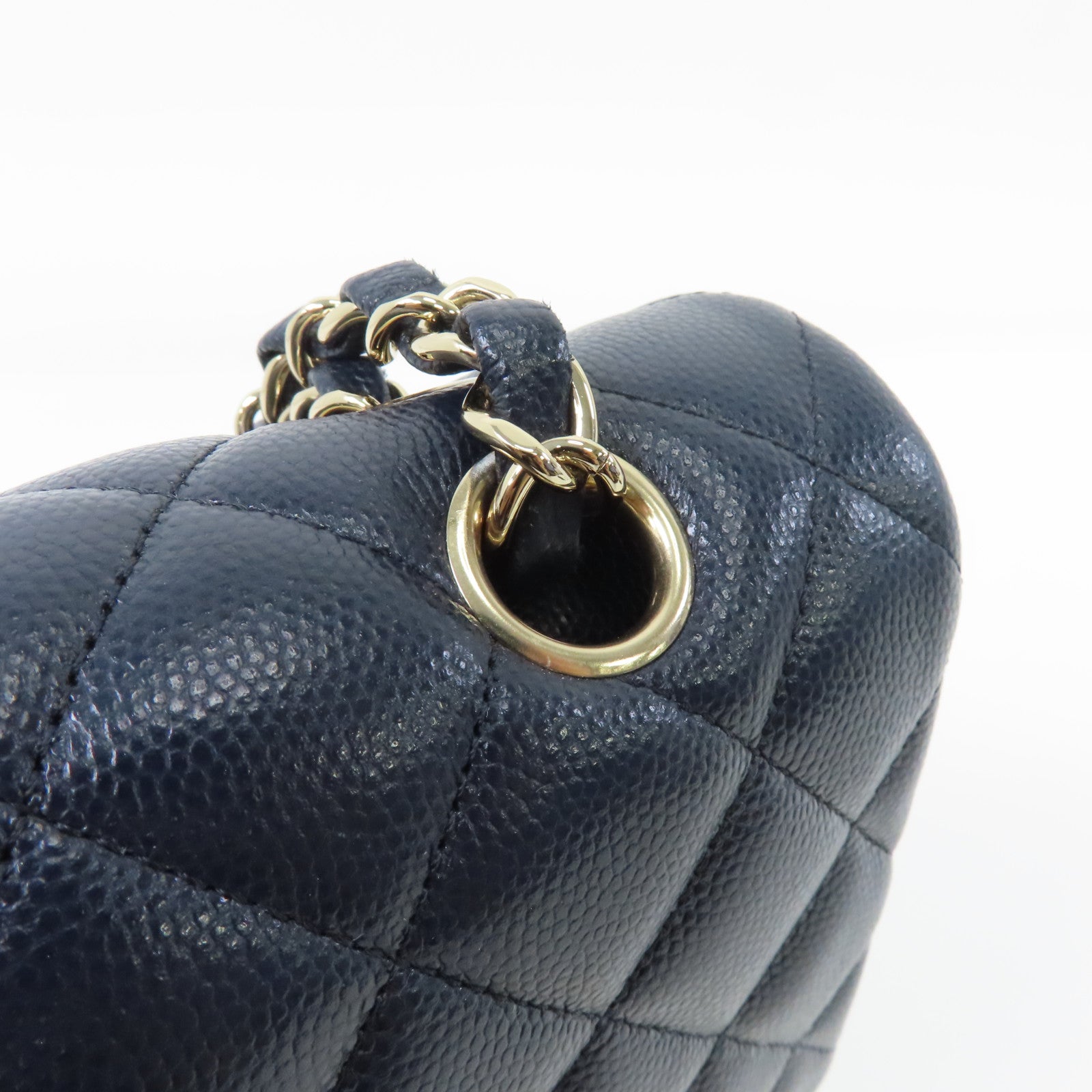 CHANEL 菱格Caviar皮革Classic Flap 25cm金扣鏈帶肩背袋深藍色