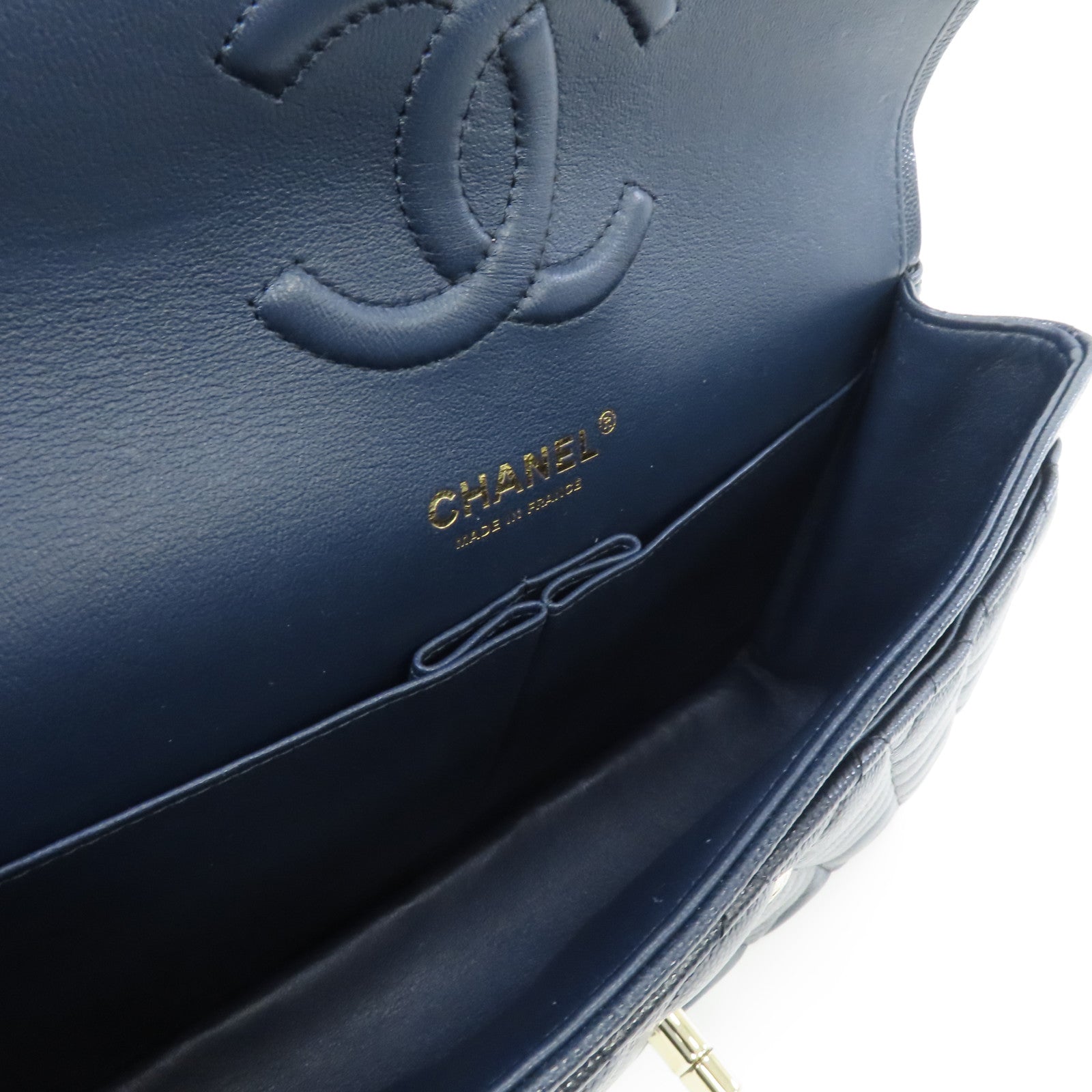 CHANEL 菱格Caviar皮革Classic Flap 25cm金扣鏈帶肩背袋深藍色