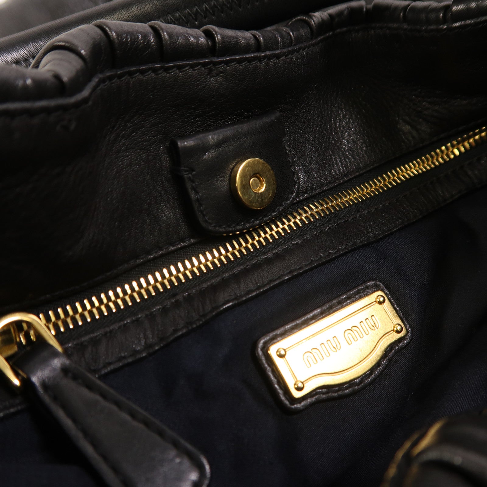 Miu Miu 皮革Hand Bag金扣手挽袋
