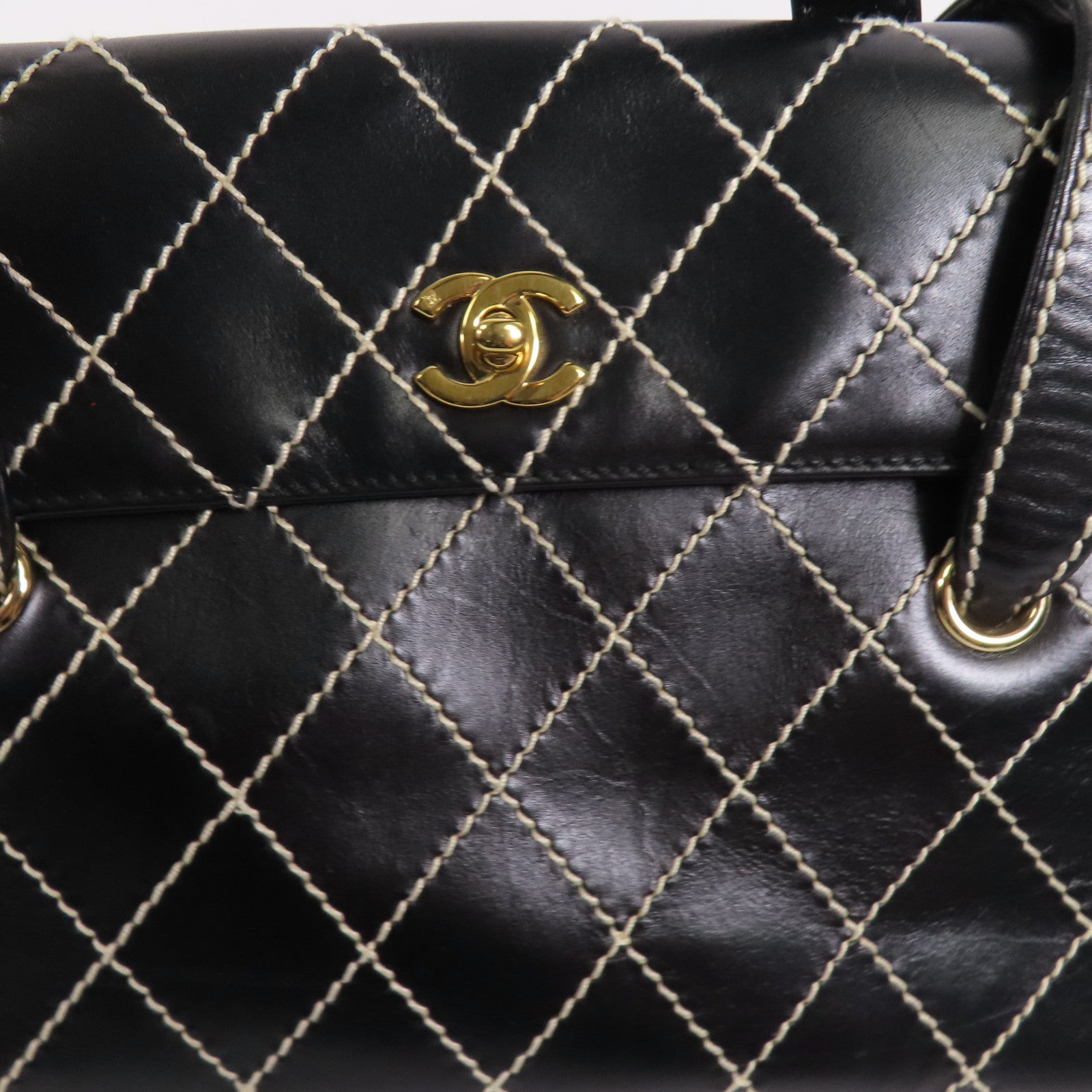 CHANEL 牛皮皮革Shoulder Bag金扣肩背袋