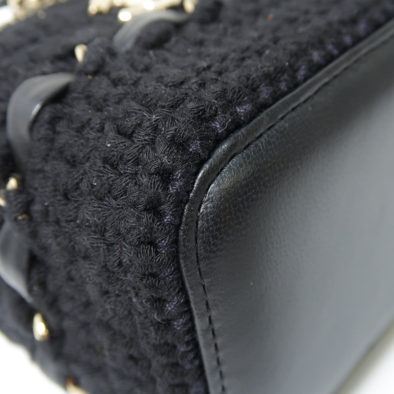 CHANEL 菱格皮革Chain Shoulder金扣鏈帶肩背袋黑色
