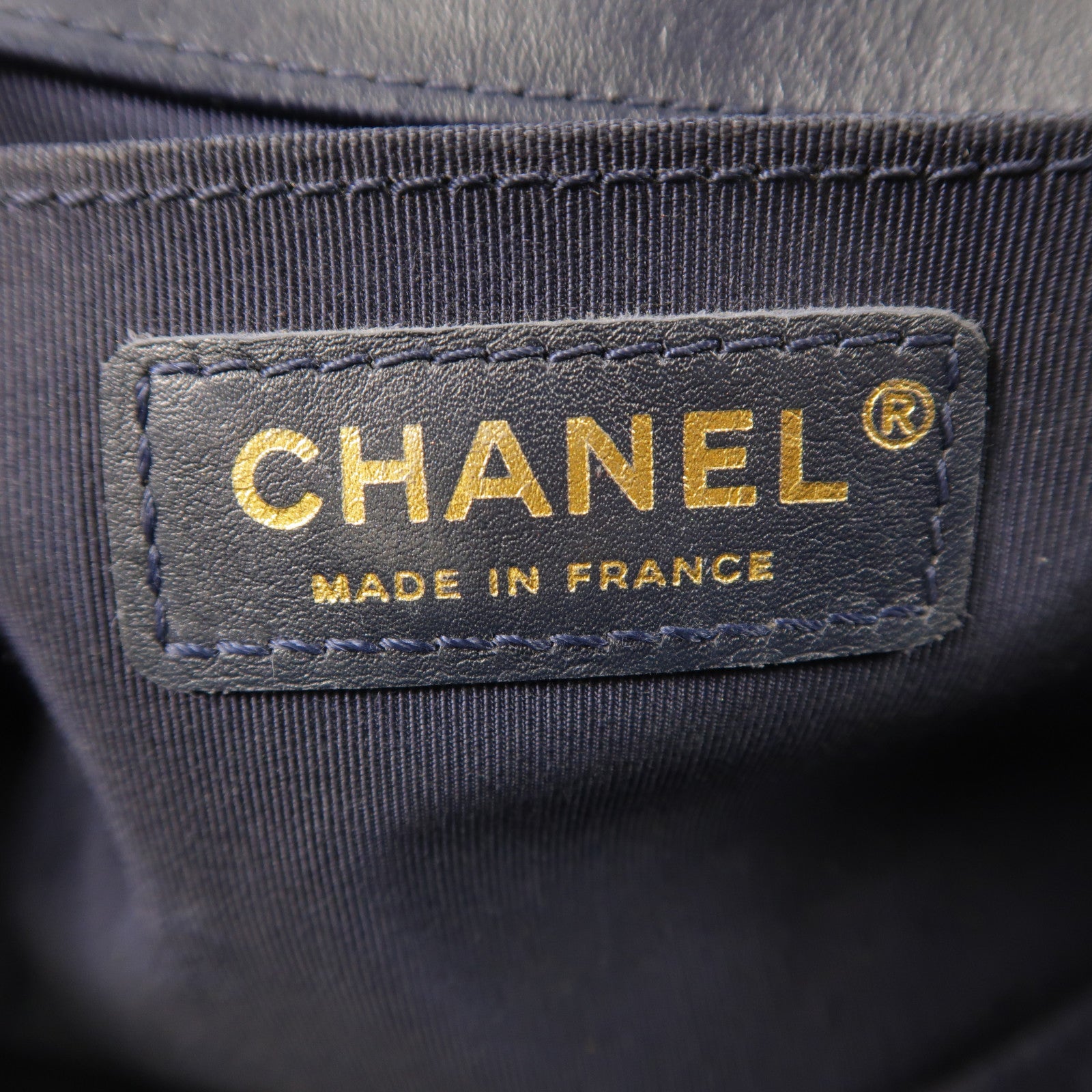 CHANEL 羊皮皮革Boy 25金扣鏈帶肩背袋