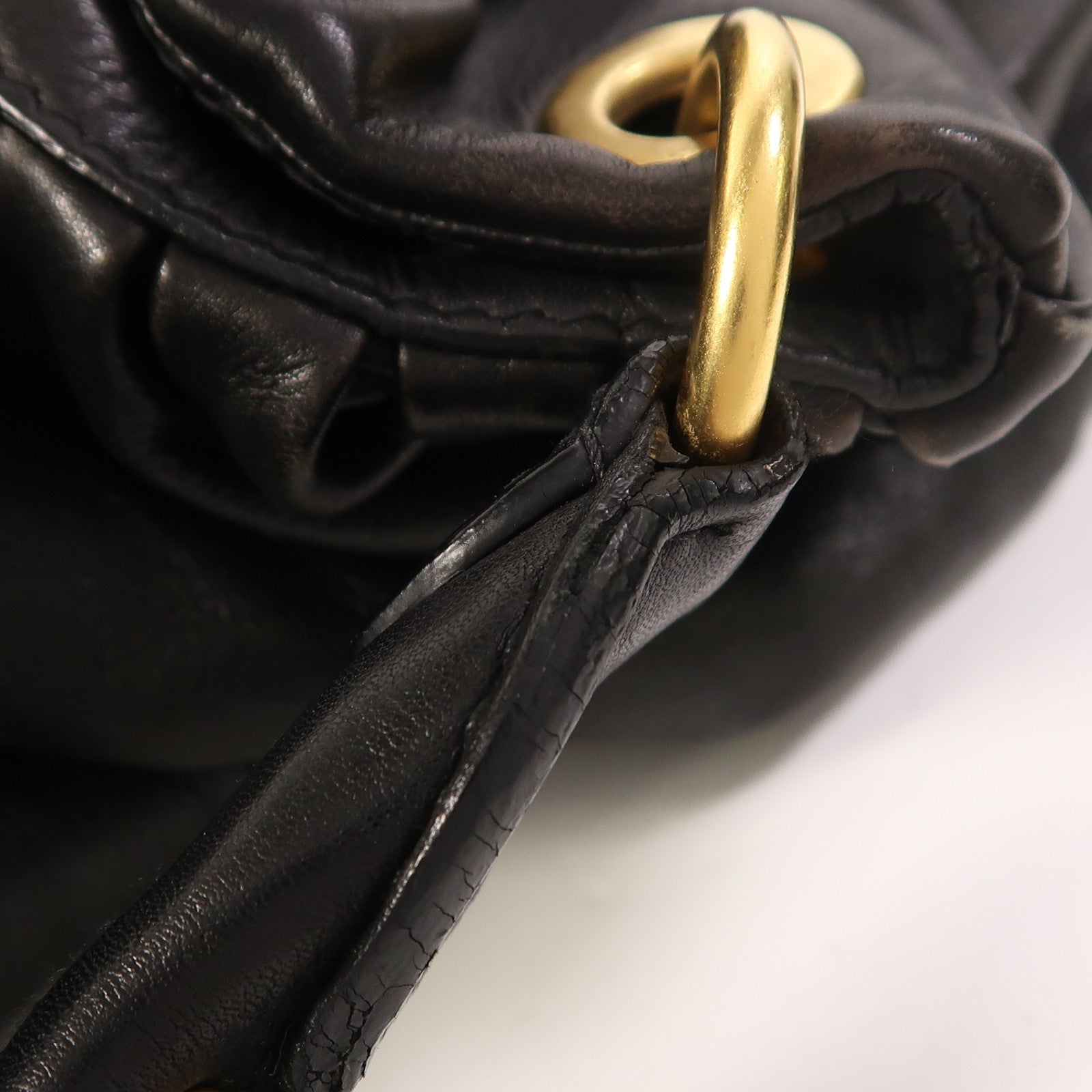 Miu Miu 皮革Hand Bag金扣手挽袋