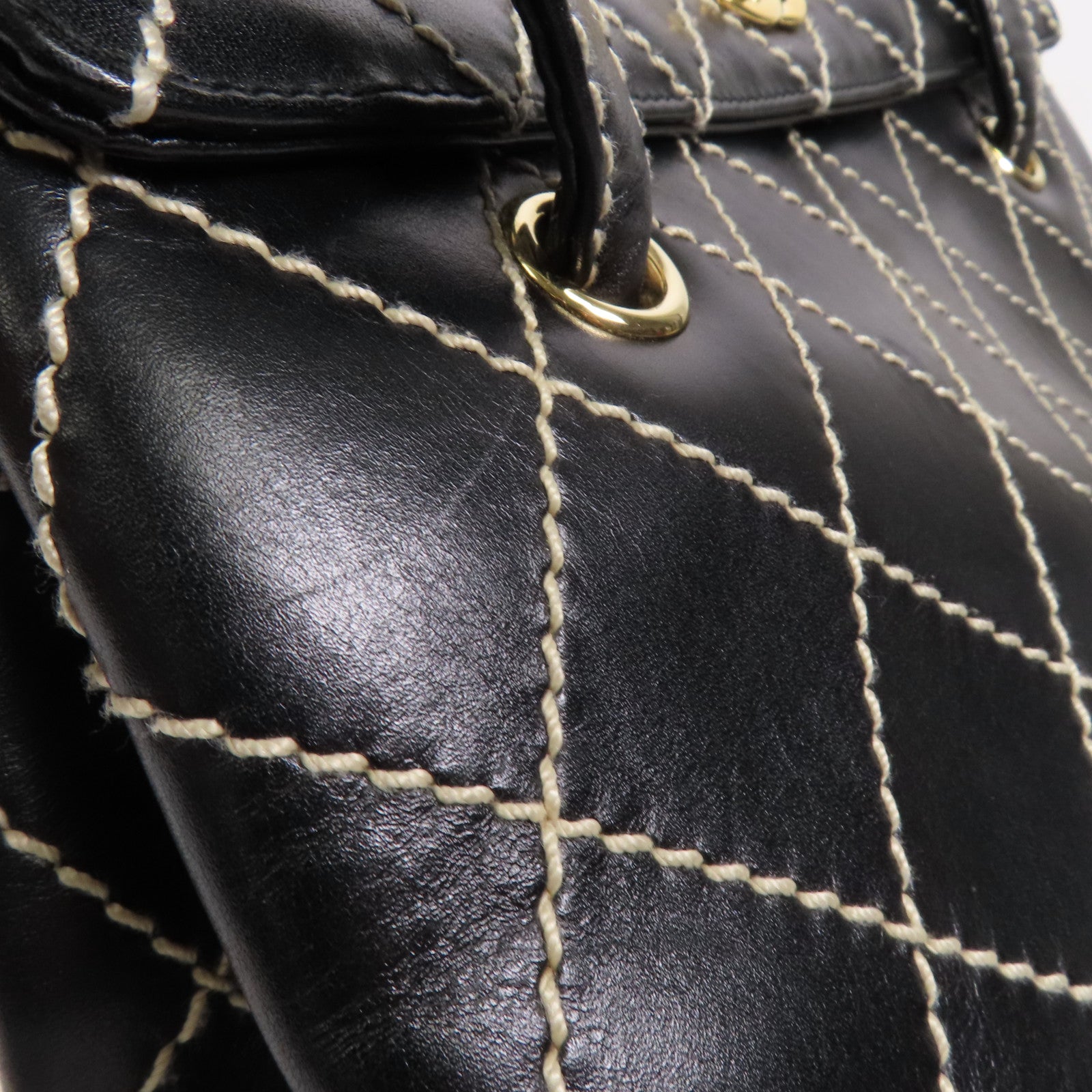 CHANEL 牛皮皮革Shoulder Bag金扣肩背袋