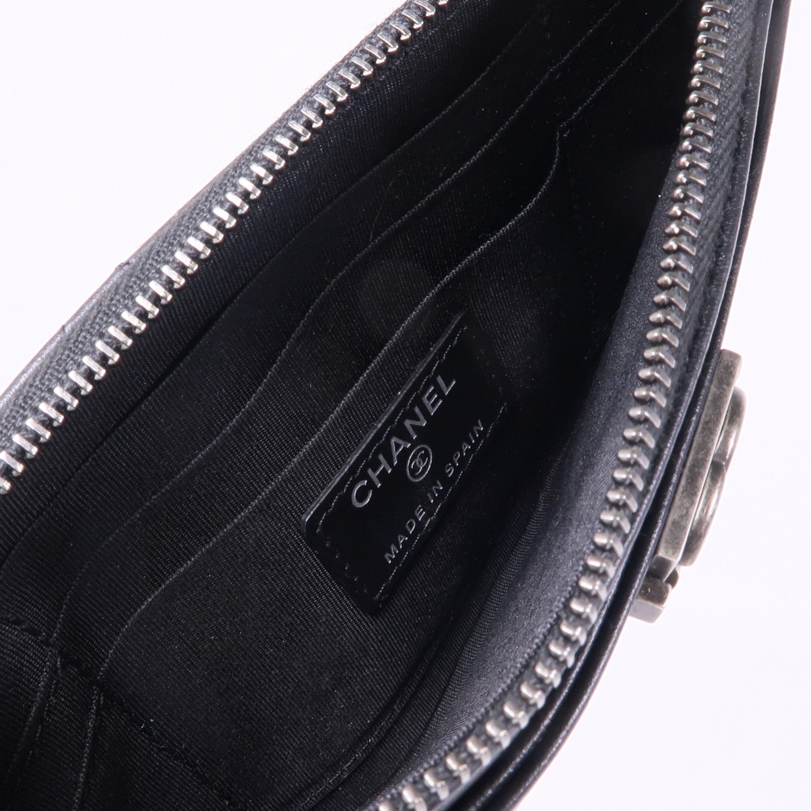 CHANEL 牛皮皮革Pouch Wallet銀扣長錢包