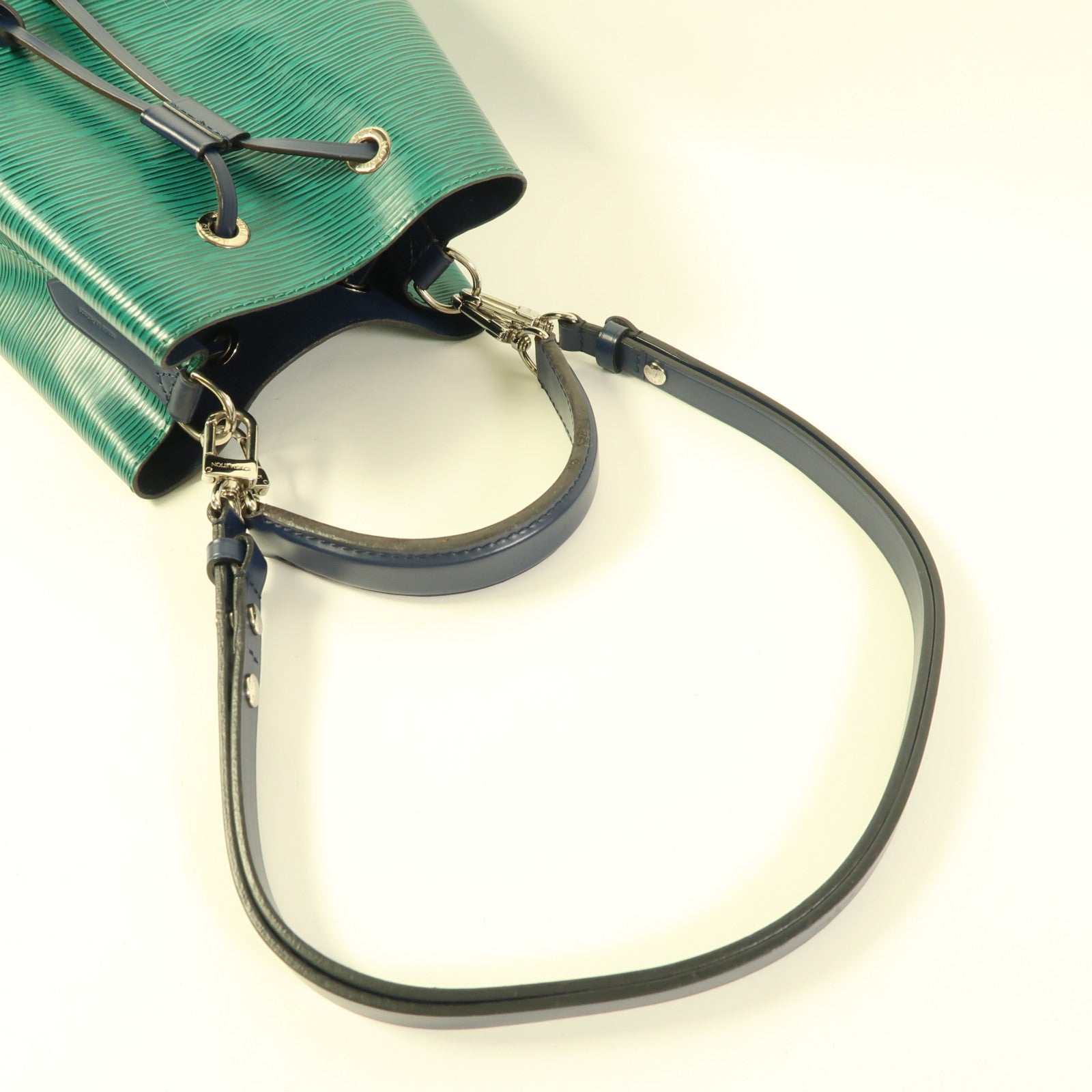 LOUIS VUITTON Epi Neo Noe BB銀扣手挽肩背兩用袋