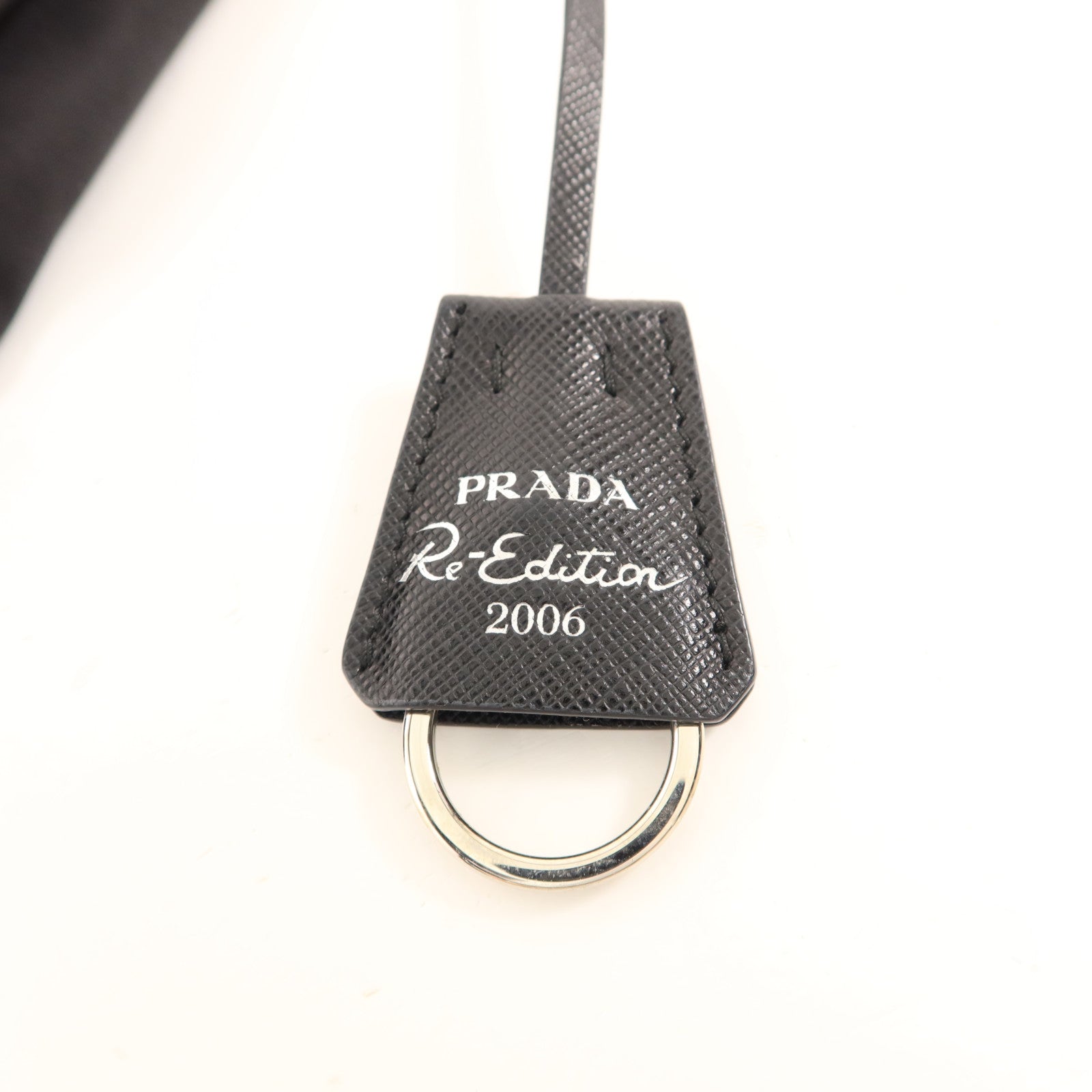 PRADA 【激減優惠】尼龍Re-Edition 2006 Re-Nylon Mini Handbag銀扣手挽袋