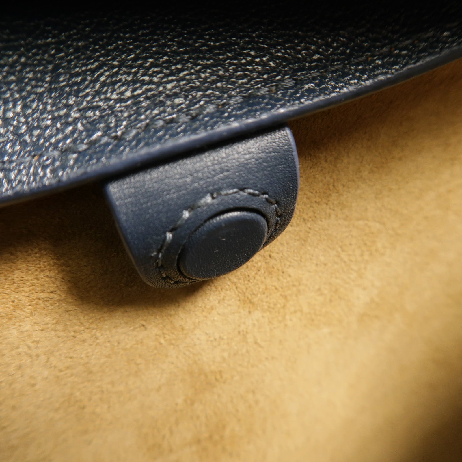LOEWE 牛皮皮革Luna Small肩背袋