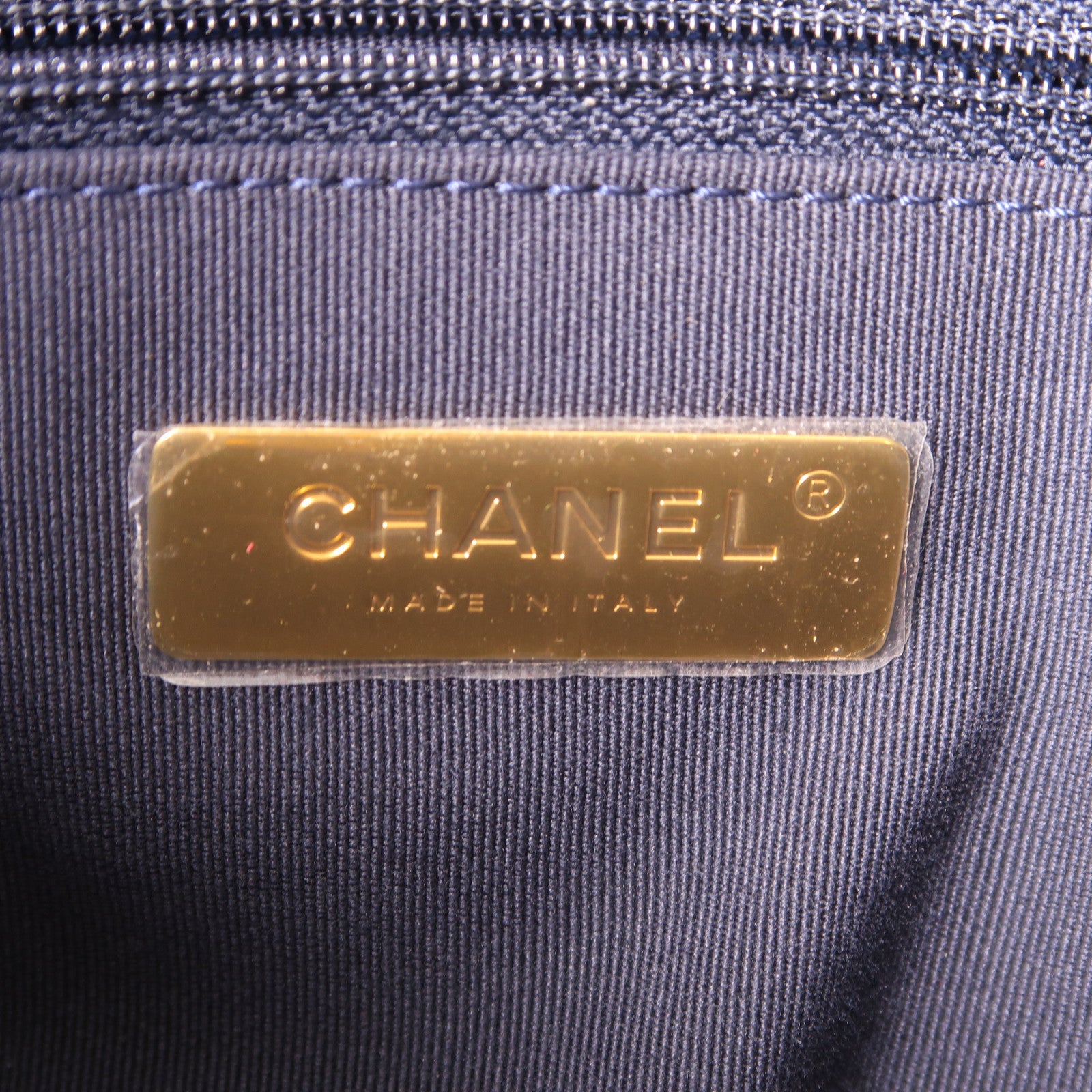 CHANEL 菱格牛仔布Chain Shoulder金扣鏈帶肩背袋藍色