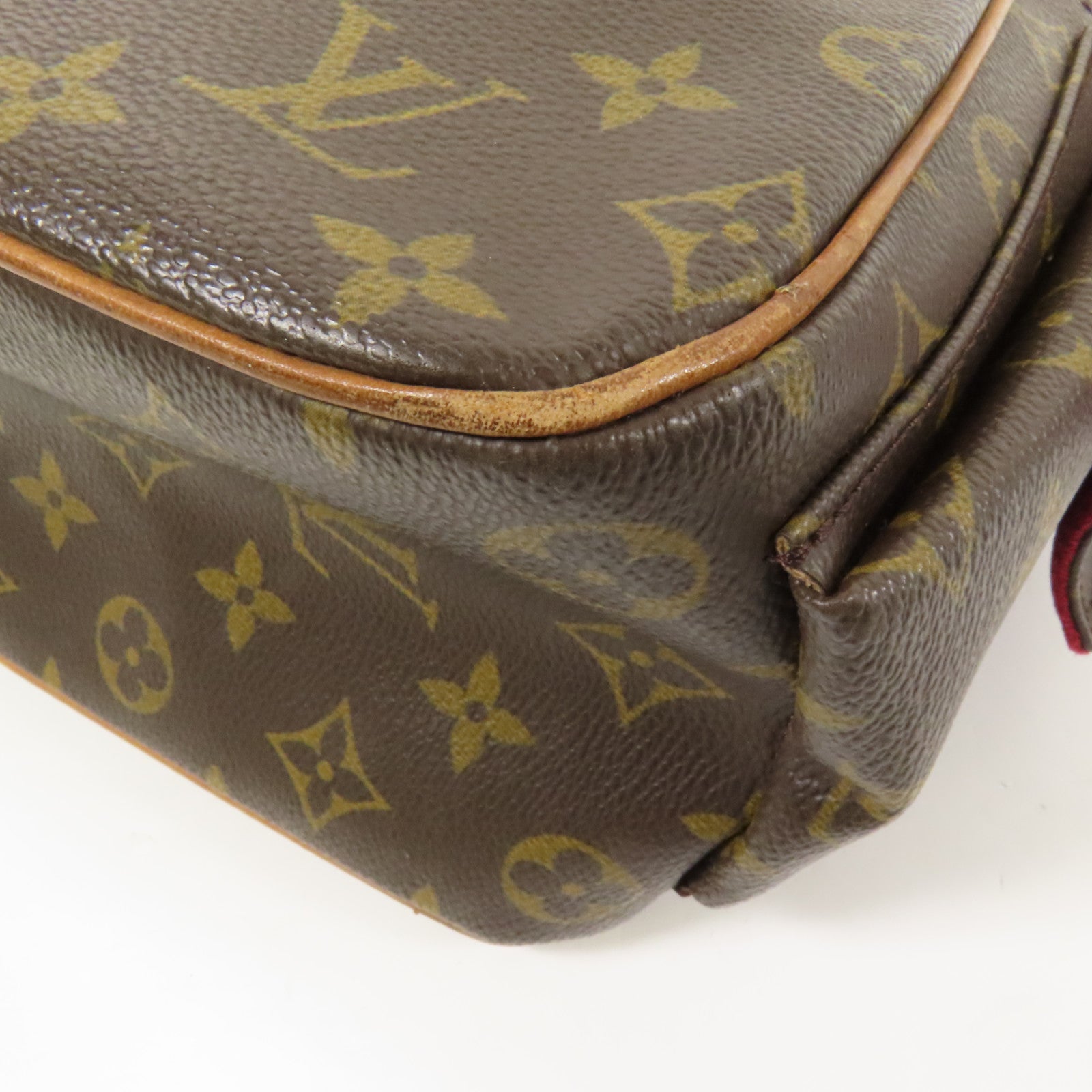 LOUIS VUITTON Monogram Excentri-cite金扣手挽袋