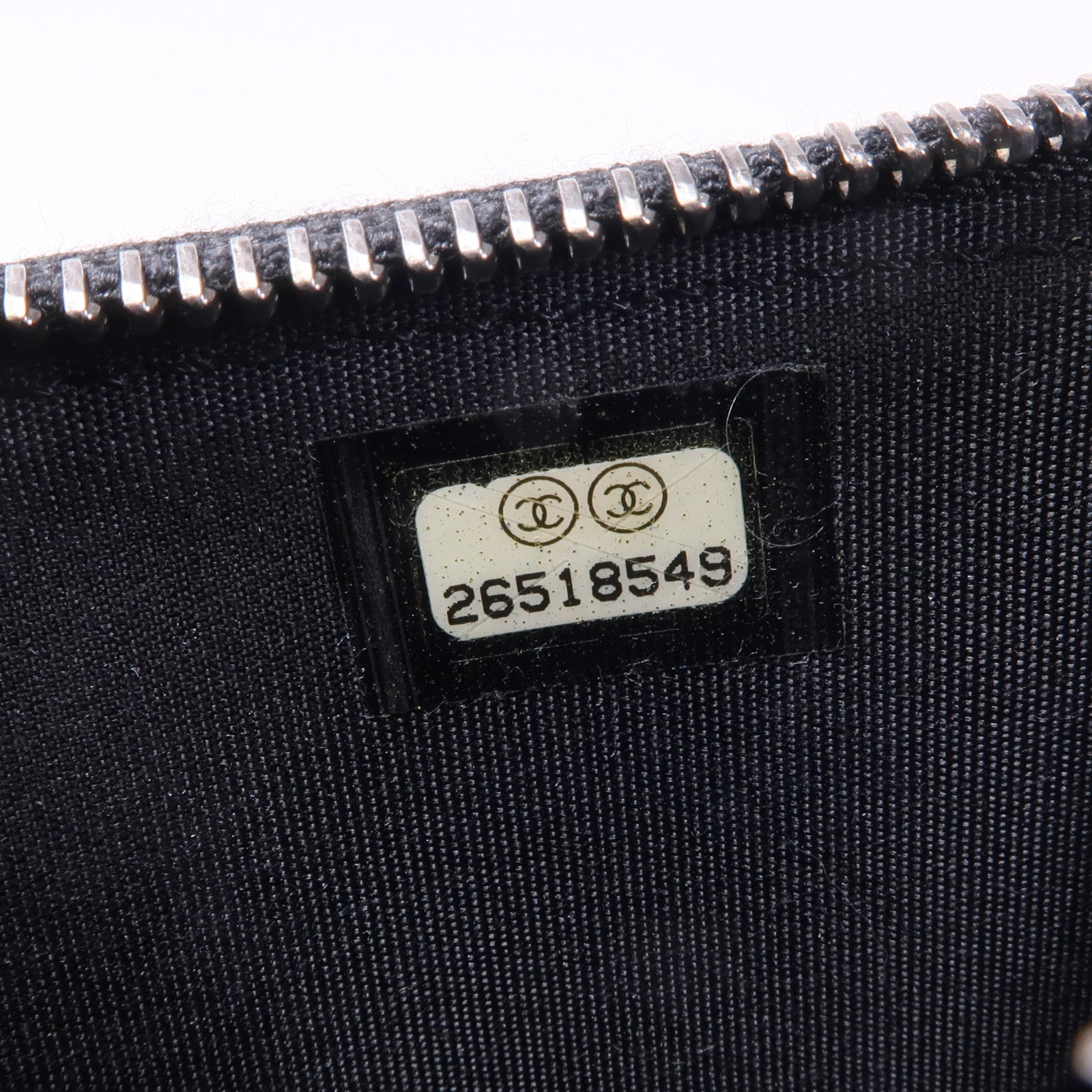 CHANEL 牛皮皮革Pouch Wallet銀扣長錢包