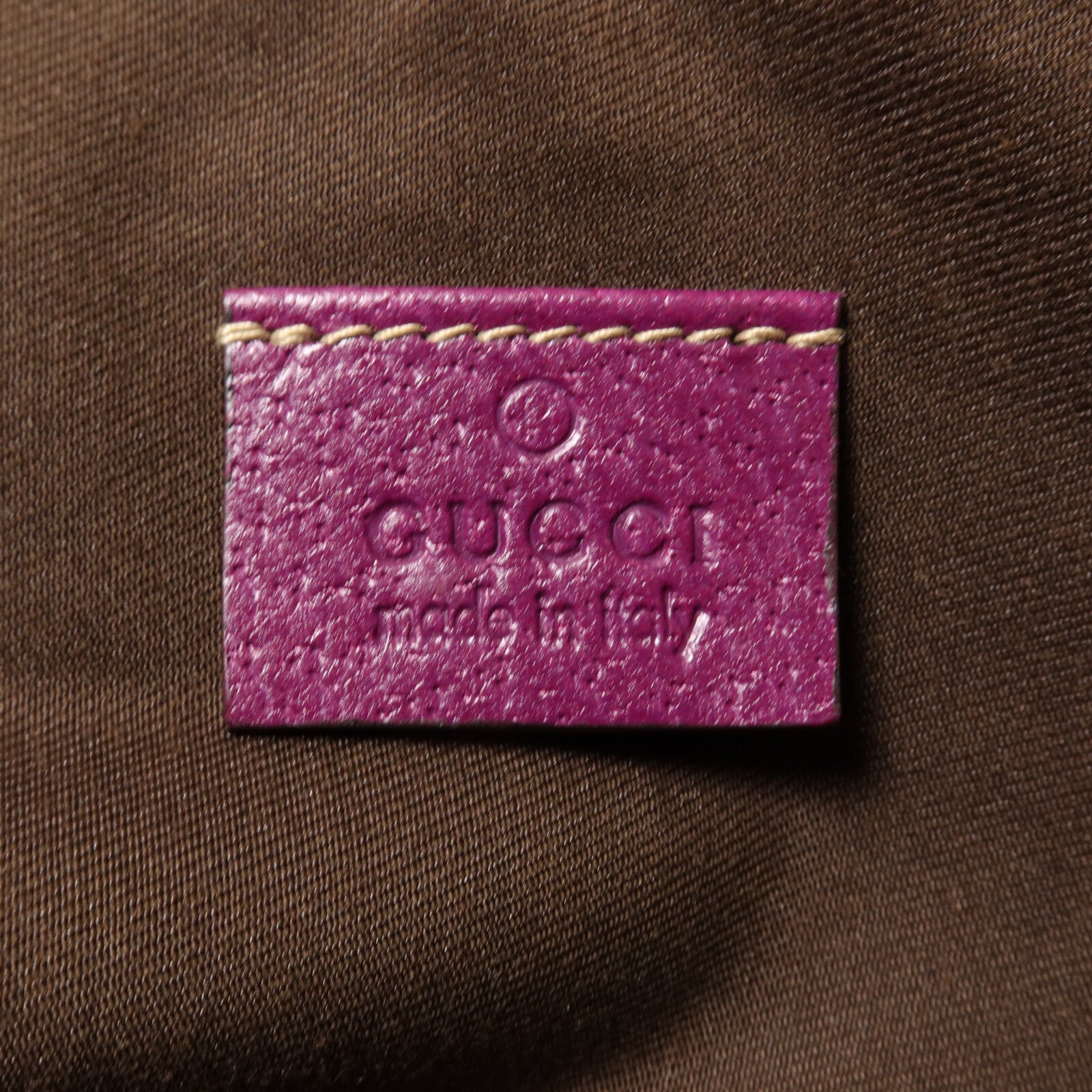 GUCCI 帆布Shoulder Pouch肩背袋
