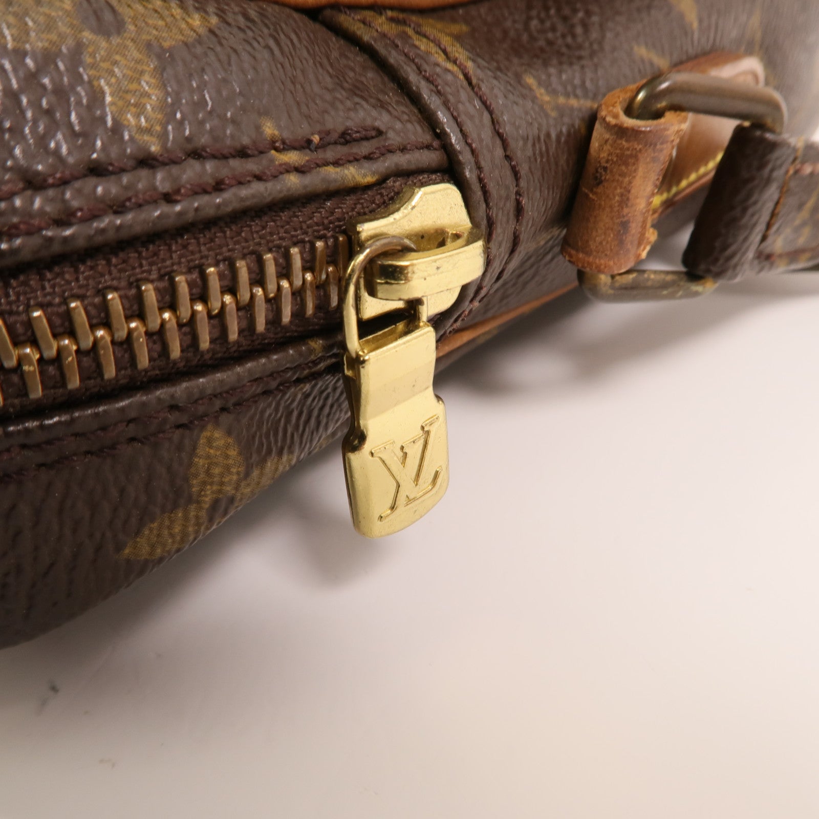 LOUIS VUITTON Monogram Amazon金扣肩背袋