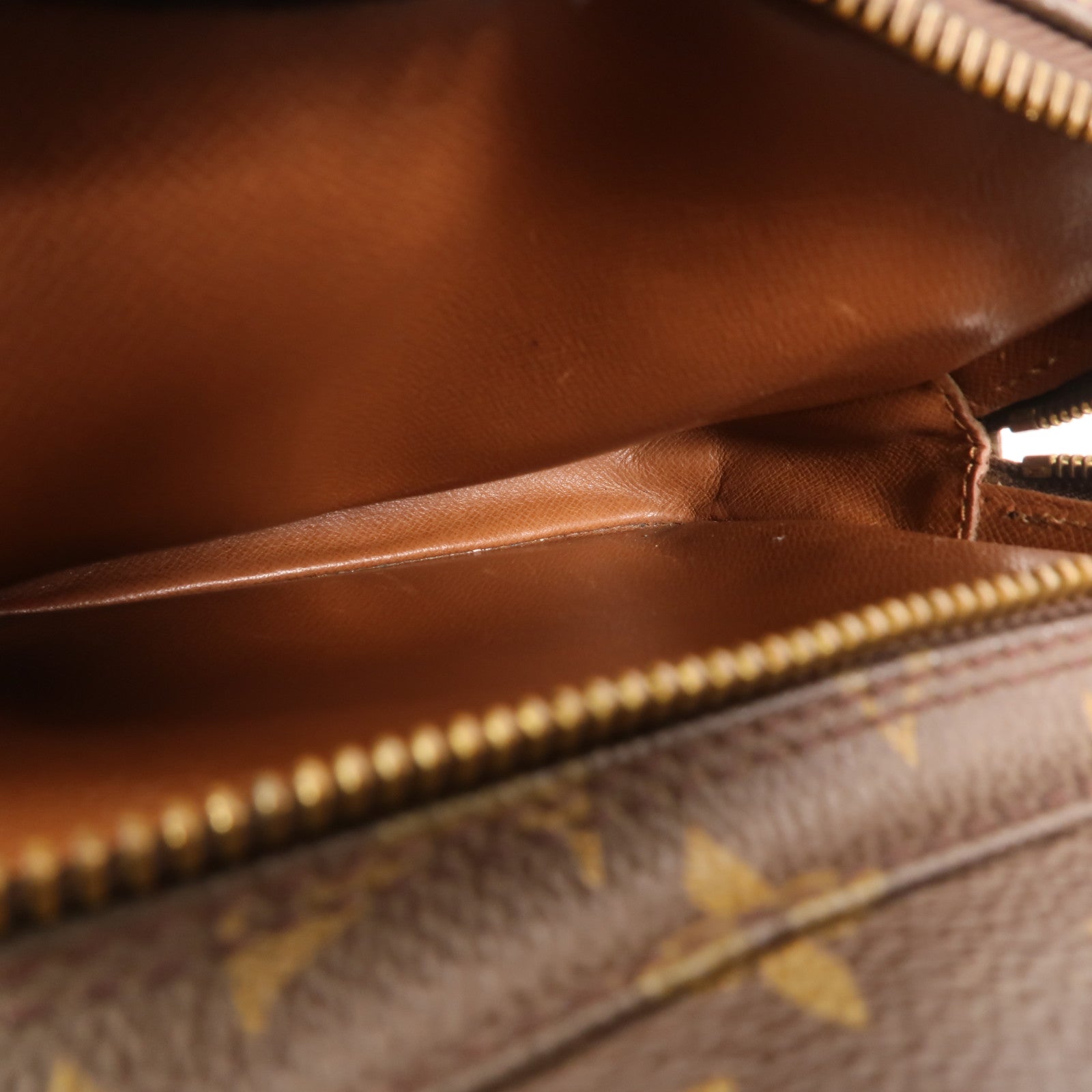 LOUIS VUITTON Monogram Amazon金扣肩背袋