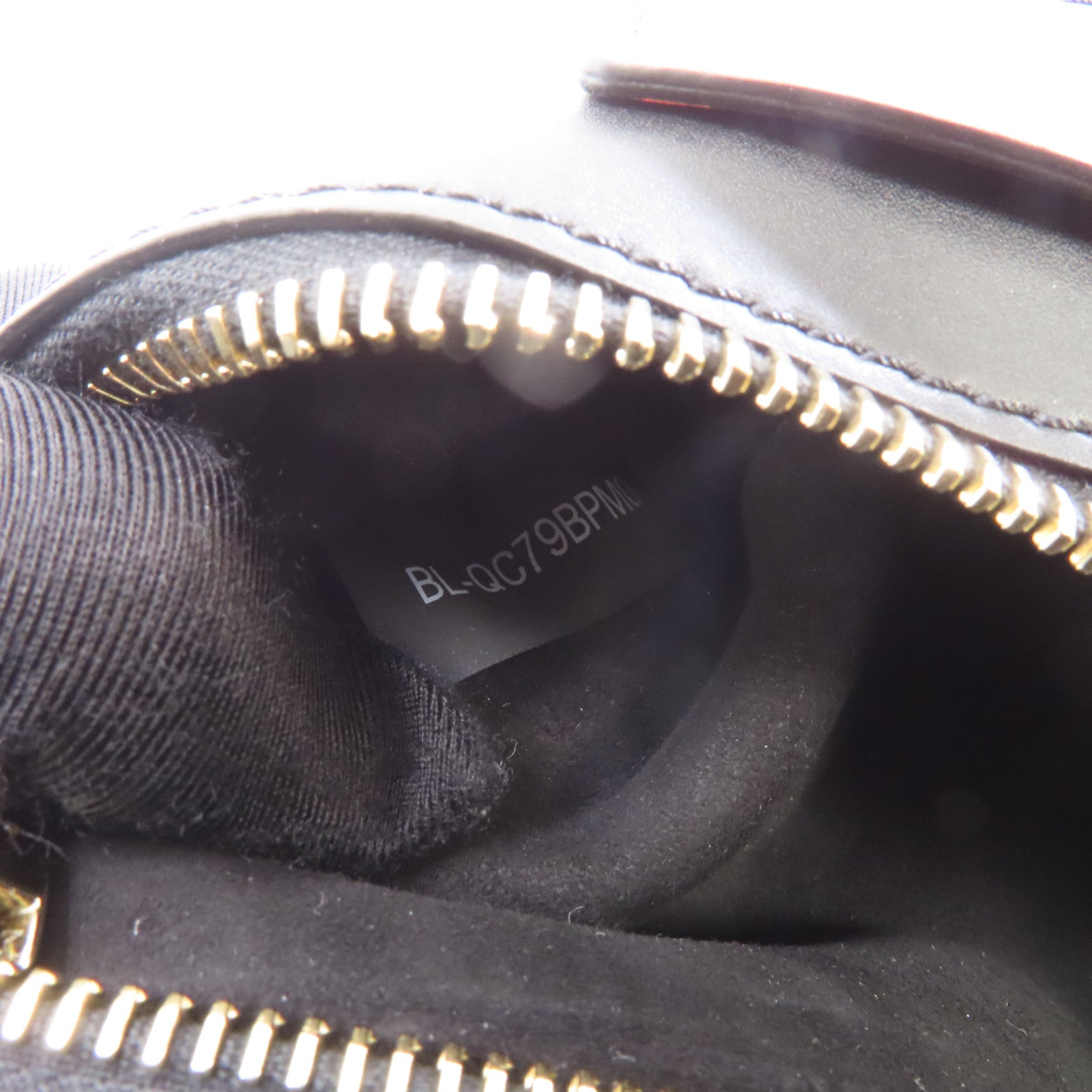 Valentino 牛皮皮革Tote Bag金扣手挽袋黑色