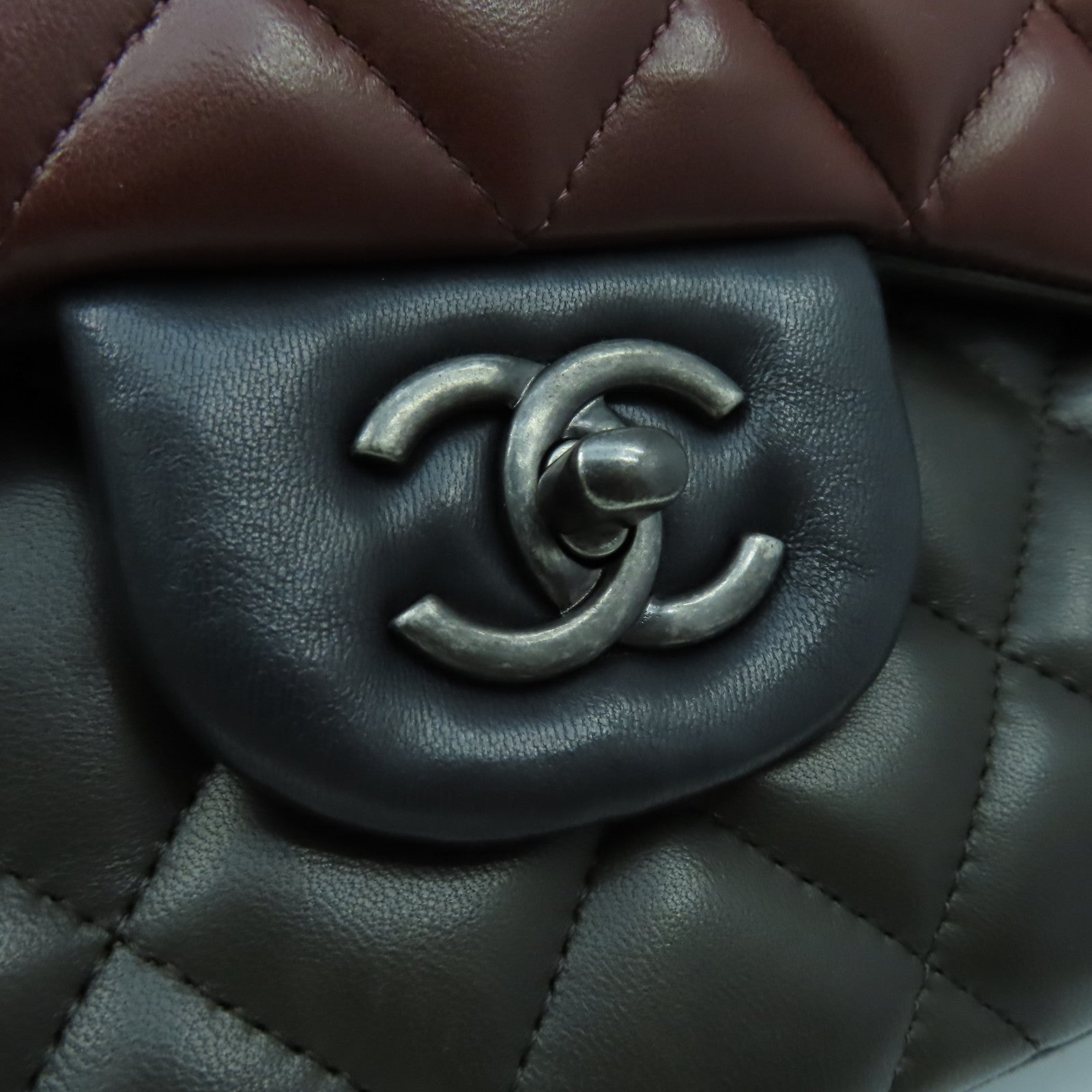 CHANEL **【激減優惠】菱格羊皮皮革Jumbo金扣鏈帶肩背袋紅色/黑色