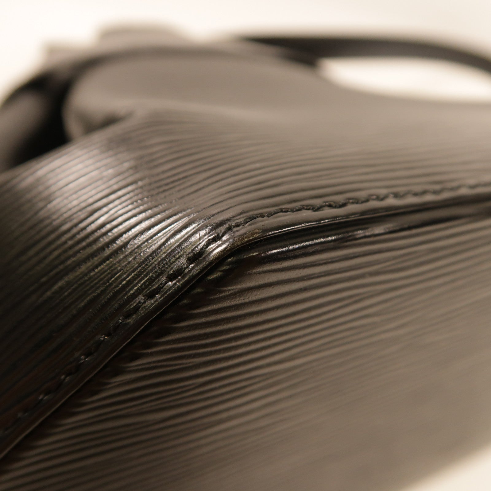 LOUIS VUITTON Epi Sac D'epaule PM肩背袋