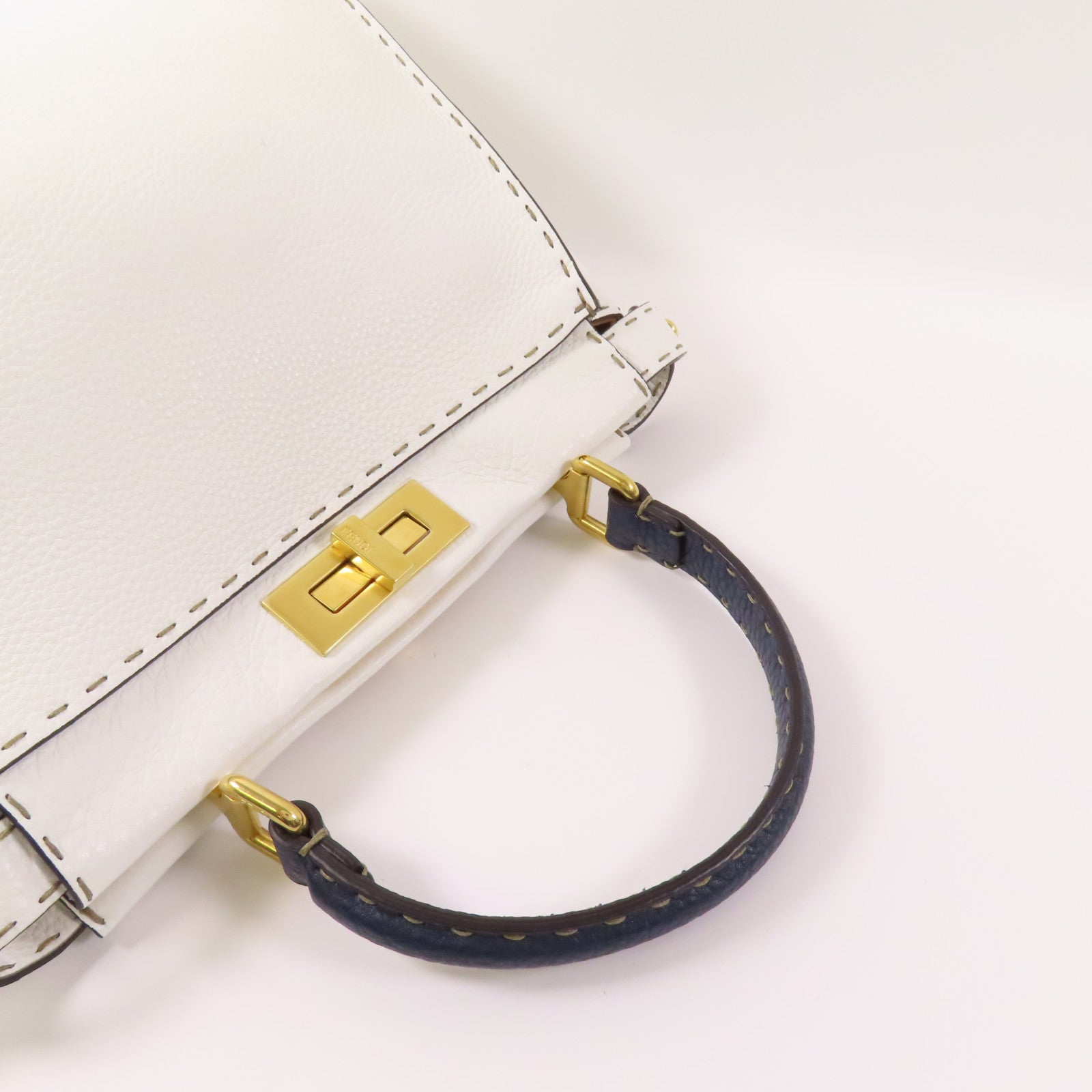 FENDI 牛皮皮革Peekaboo金扣手挽肩背兩用袋