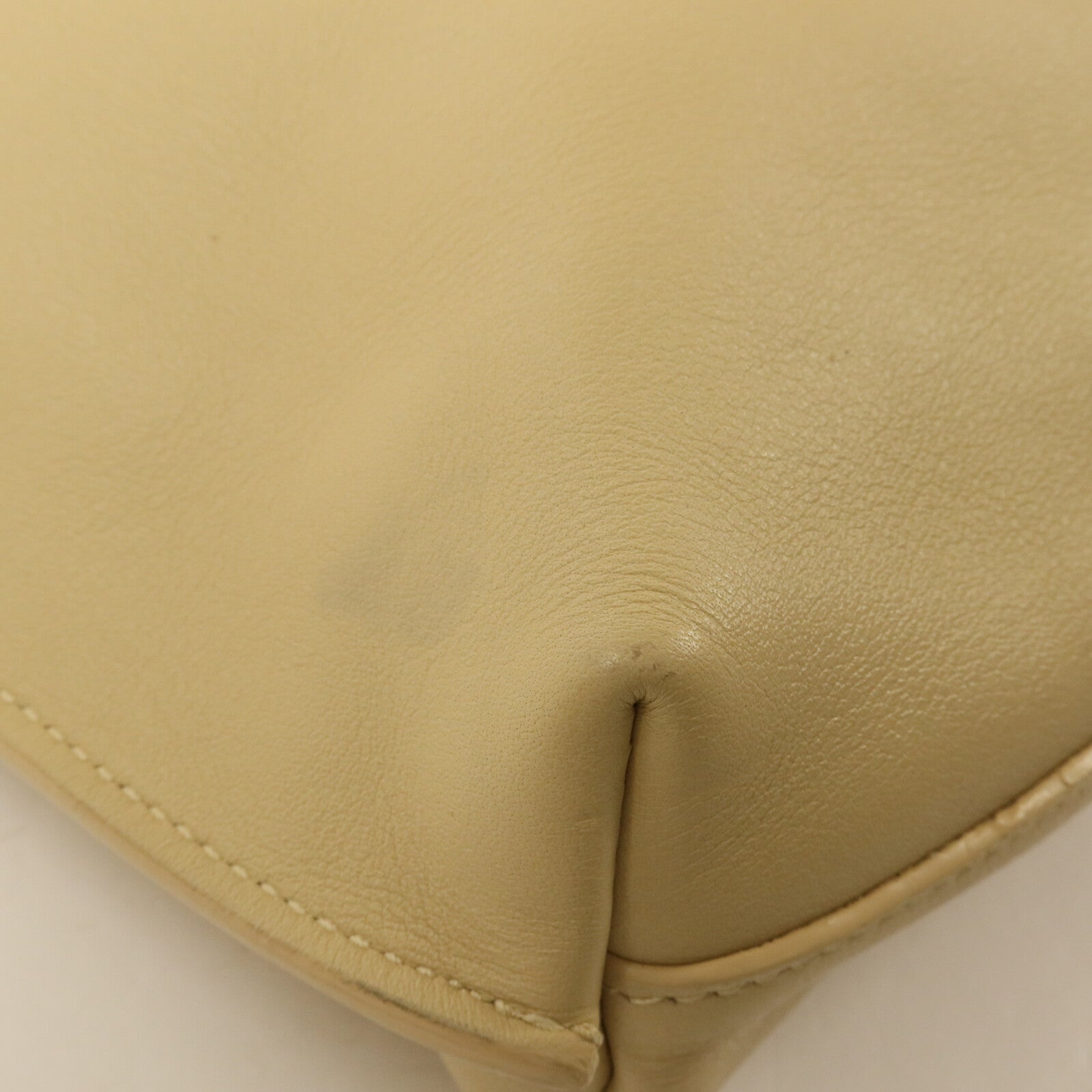 SAINT LAURENT 牛皮皮革Suzanne Hobo鏈帶肩背袋