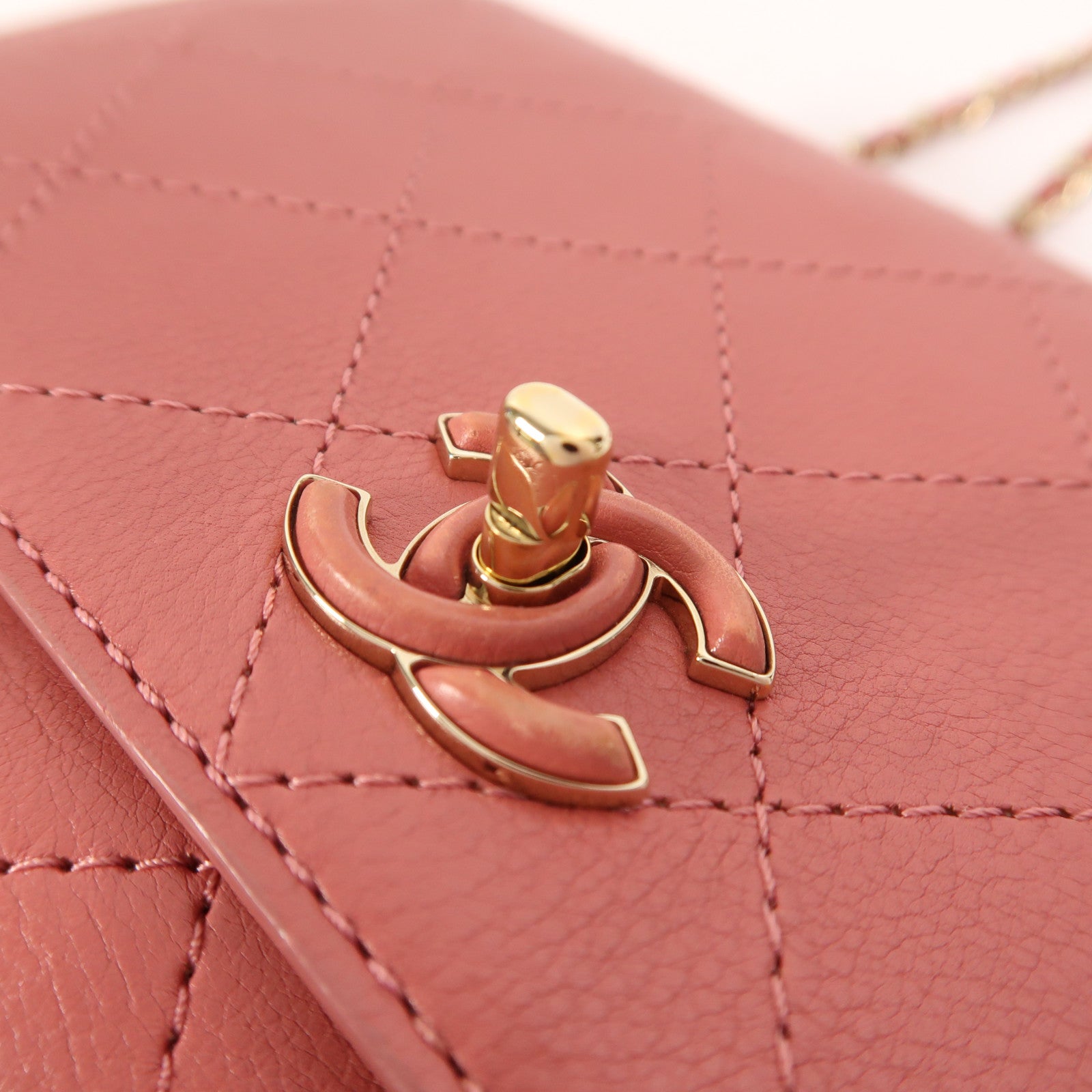 CHANEL 【激減優惠】牛皮皮革Chain Shoulder金扣鏈帶肩背袋