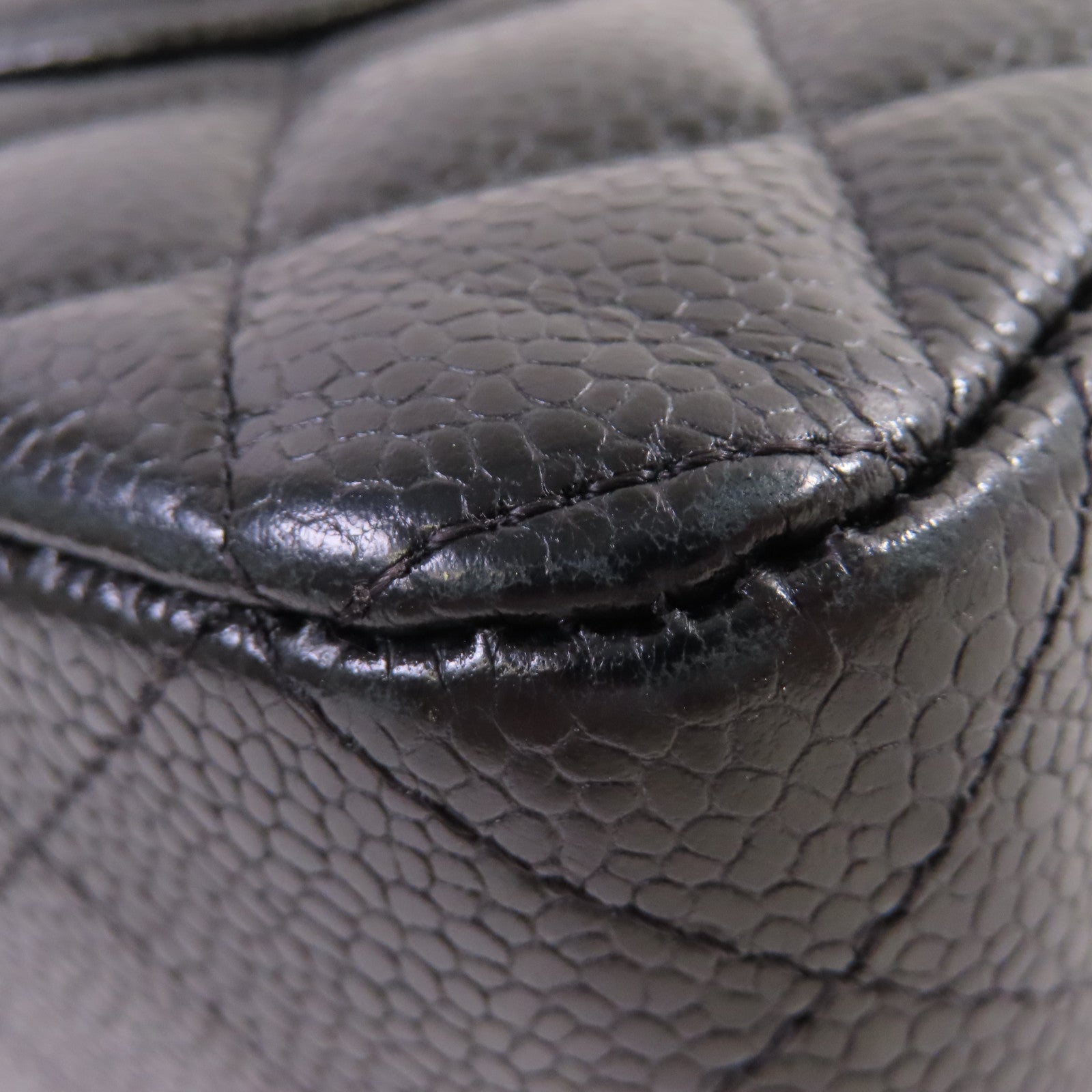 CHANEL 菱格Caviar皮革Classic 25 Chain Shoulder Bag金扣鏈帶肩背袋黑色