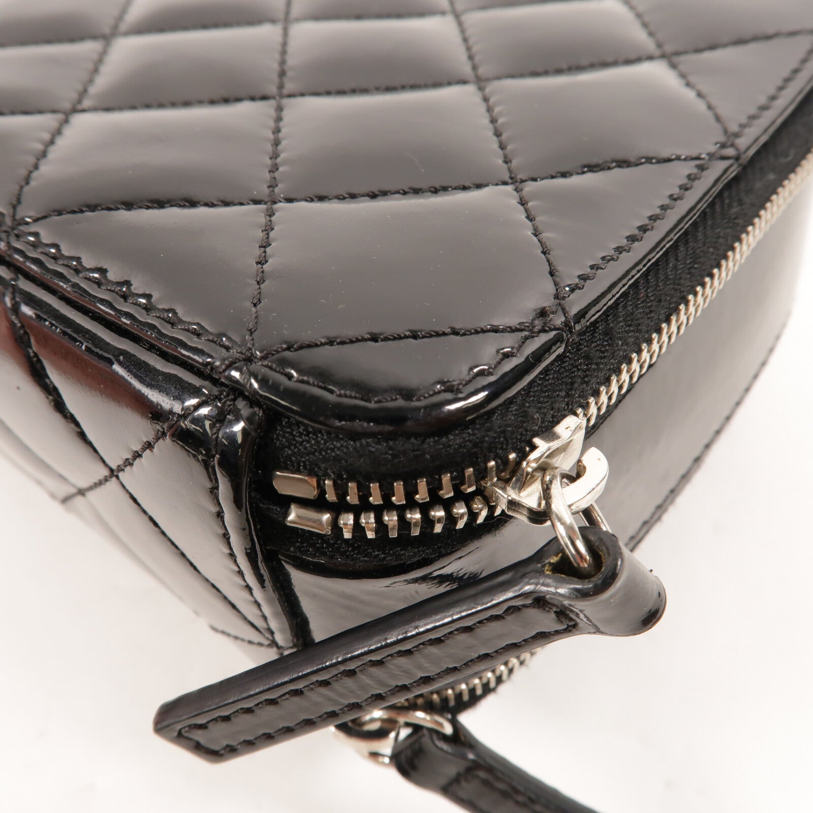 CHANEL 漆皮皮革Chain Shoulder鏈帶肩背袋