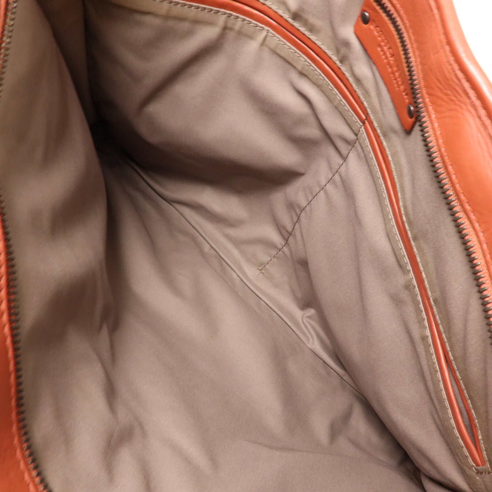 BOTTEGA VENETA 牛皮皮革Business Bag公事包
