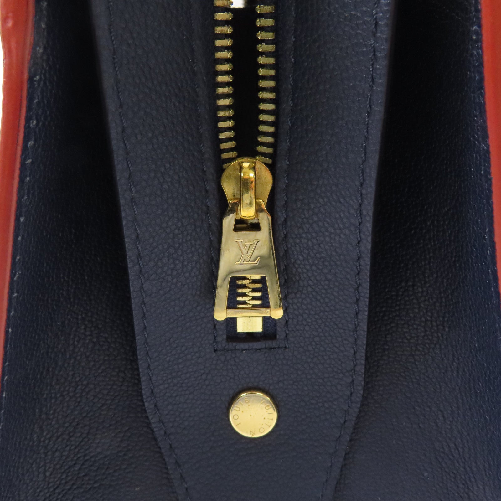 LOUIS VUITTON Epi Veneau MM金扣手挽袋