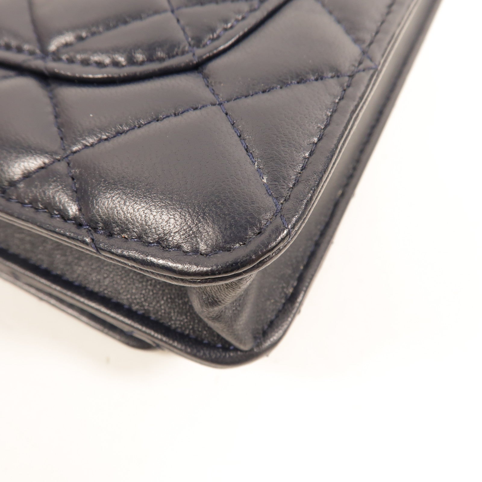 CHANEL 羊皮皮革WOC Wallet On Chain Gold Ball鏈帶肩背袋