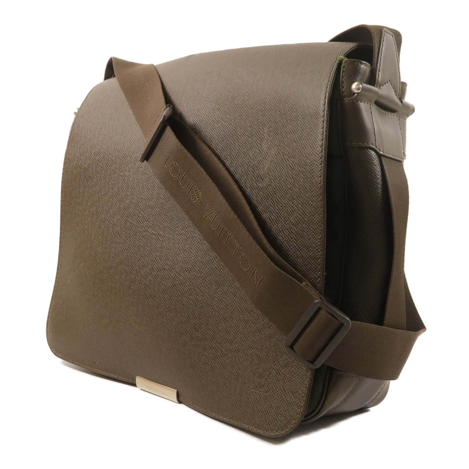 LOUIS VUITTON Taiga Viktor Messenger Bag銀扣肩背袋