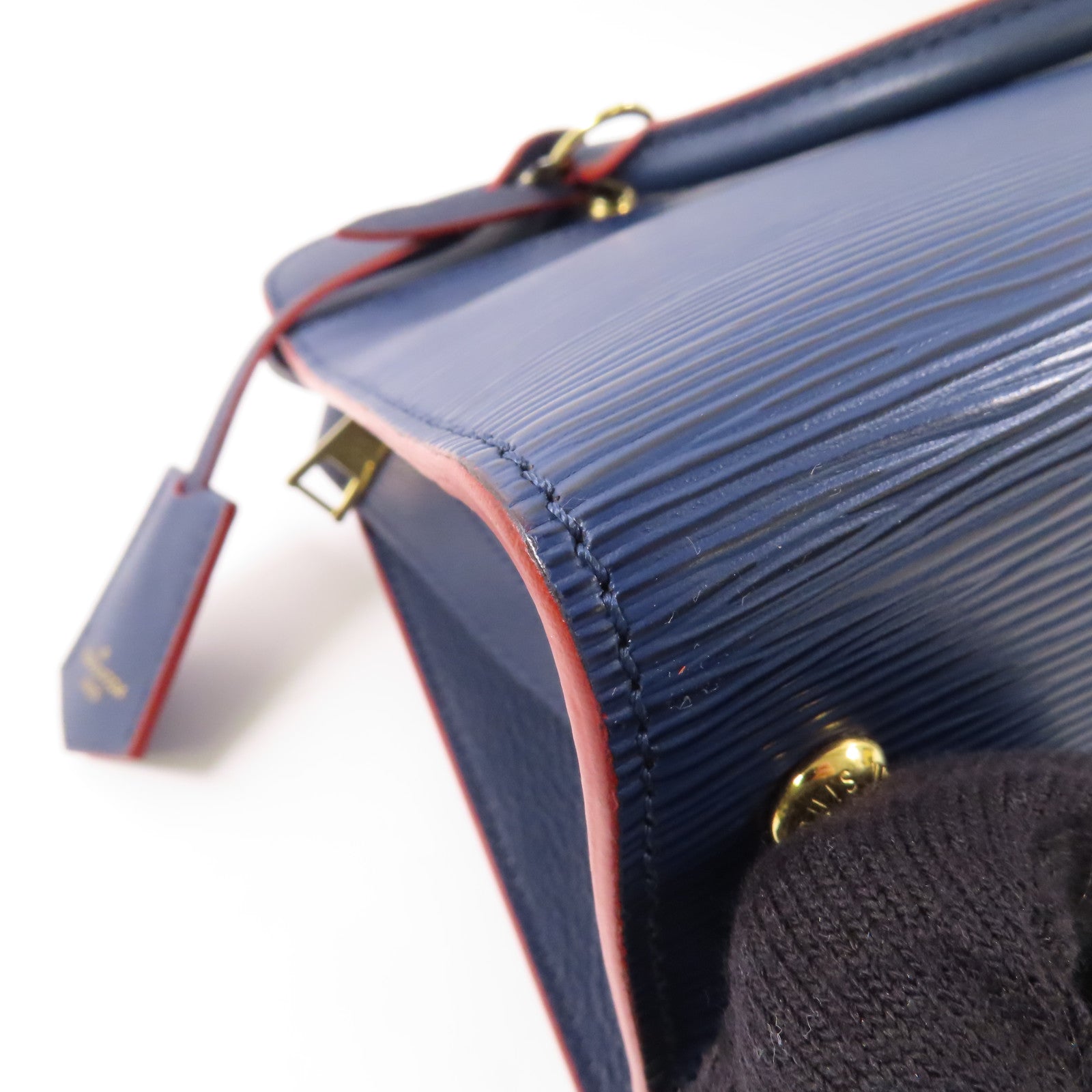 LOUIS VUITTON 【激減優惠】Epi Veneau MM金扣手挽袋