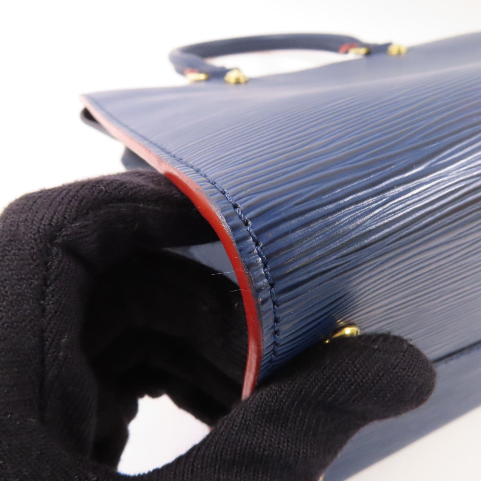 LOUIS VUITTON 【激減優惠】Epi Veneau MM金扣手挽袋