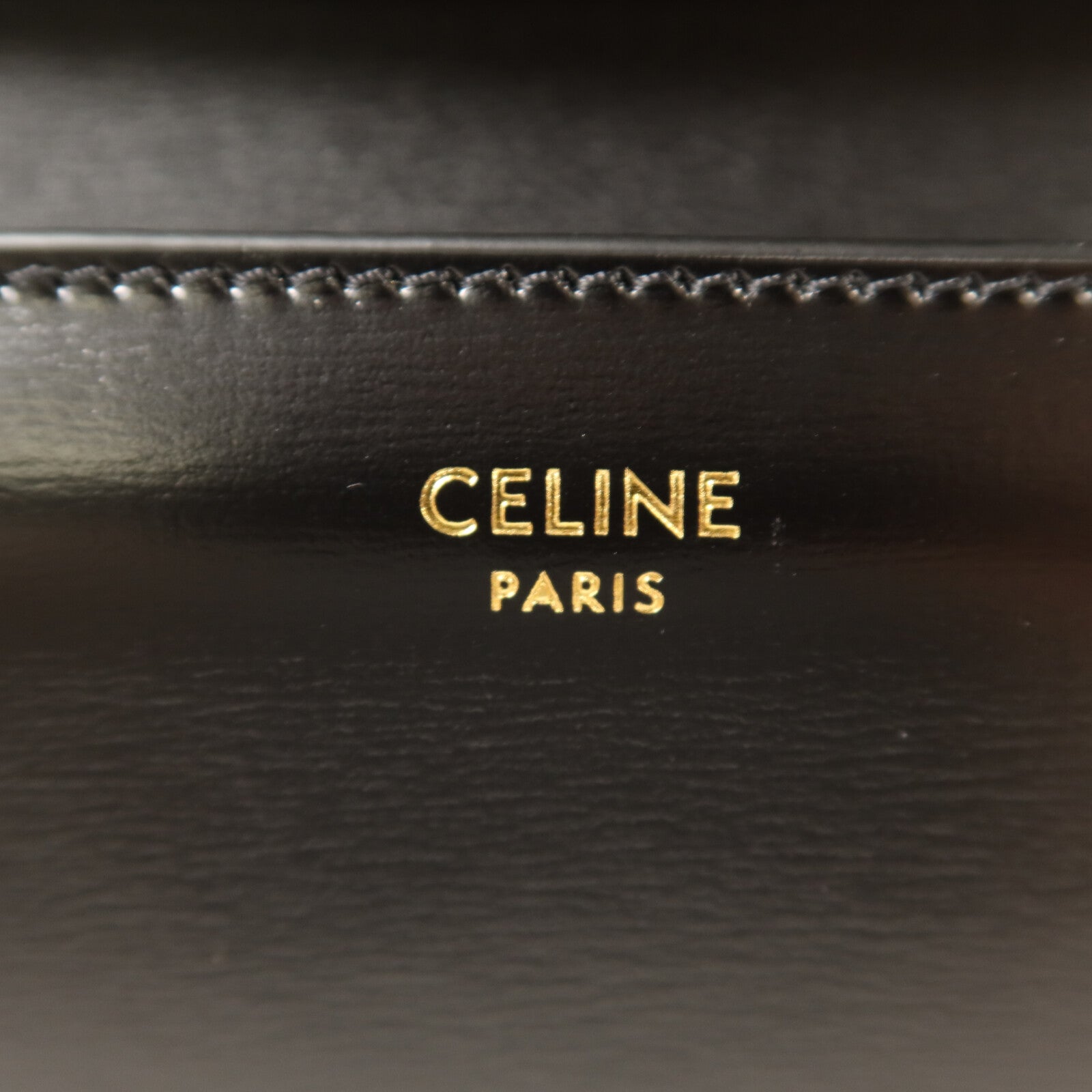 CELINE 牛皮皮革Margo Wallet On Chain金扣鏈帶肩背袋
