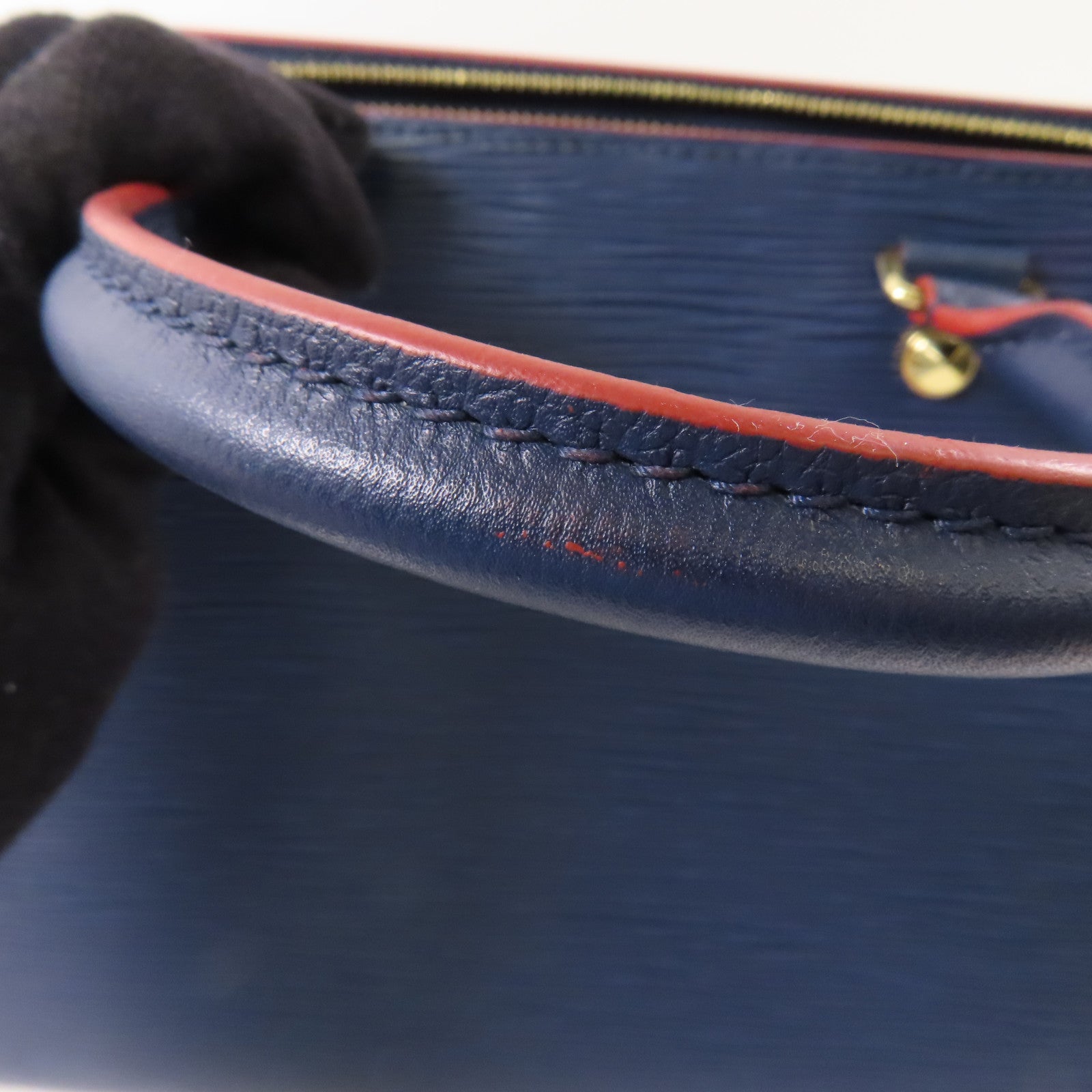 LOUIS VUITTON Epi Veneau MM金扣手挽袋