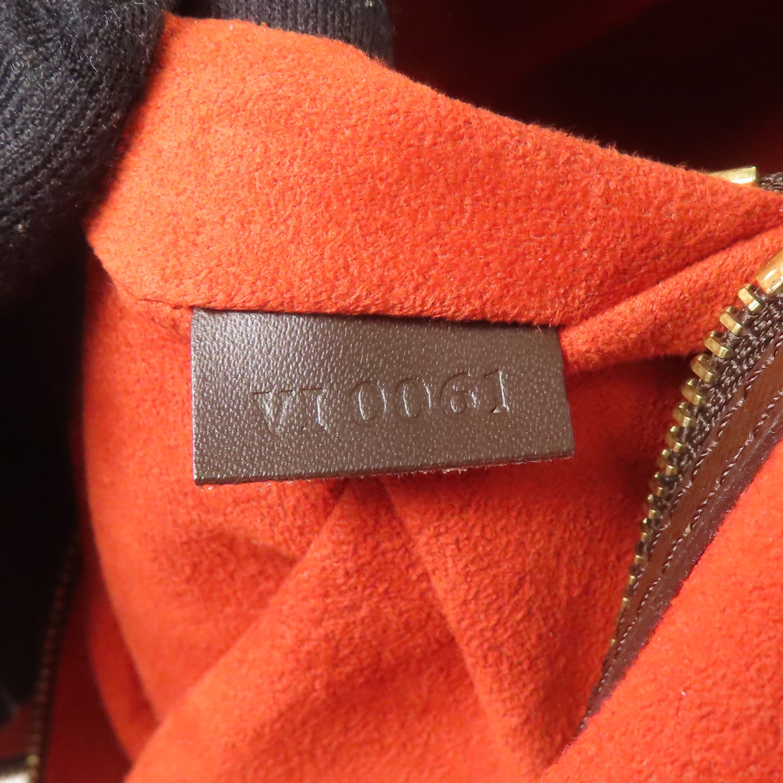 LOUIS VUITTON Damier Brera金扣手挽袋