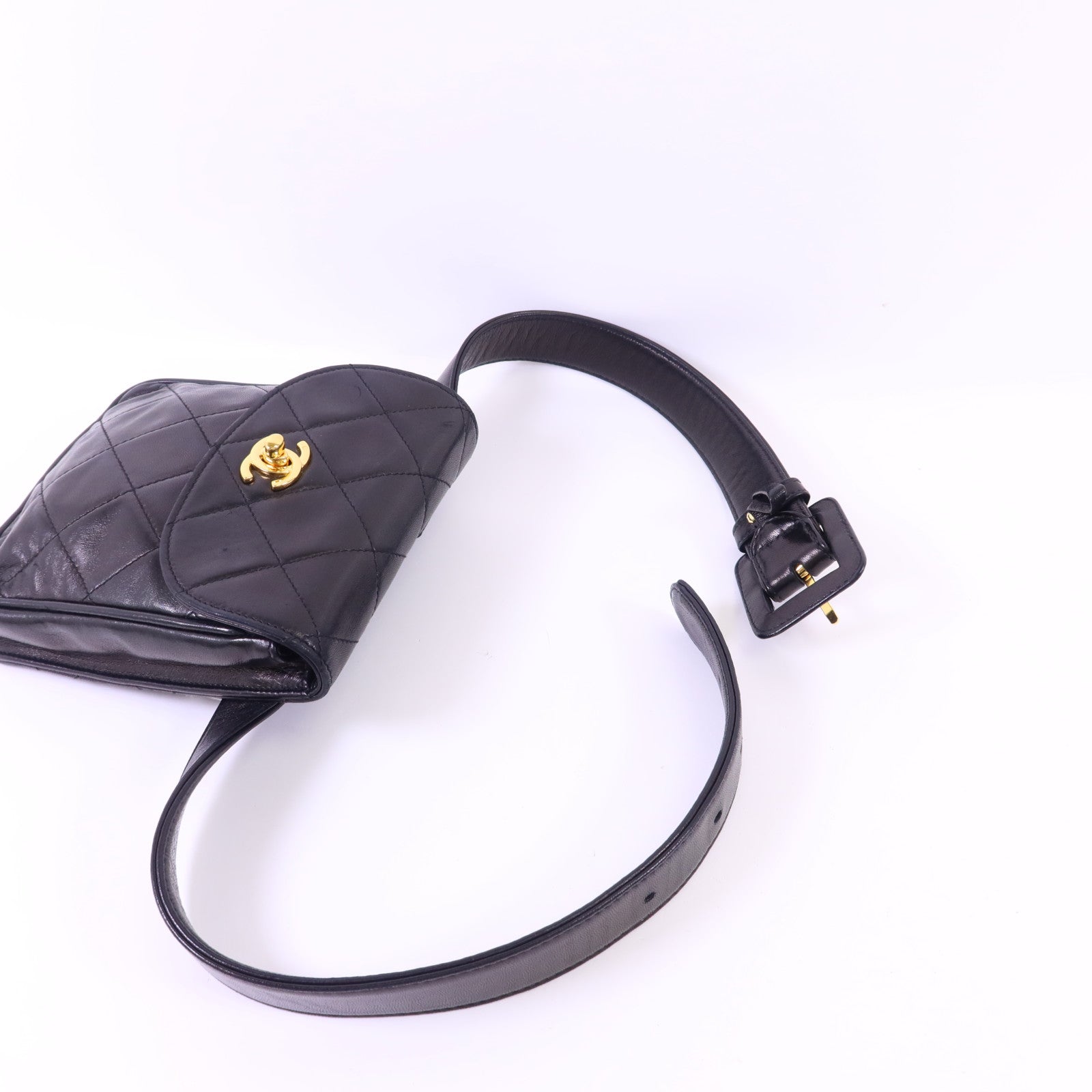 CHANEL 羊皮皮革Waist Bag金扣腰包