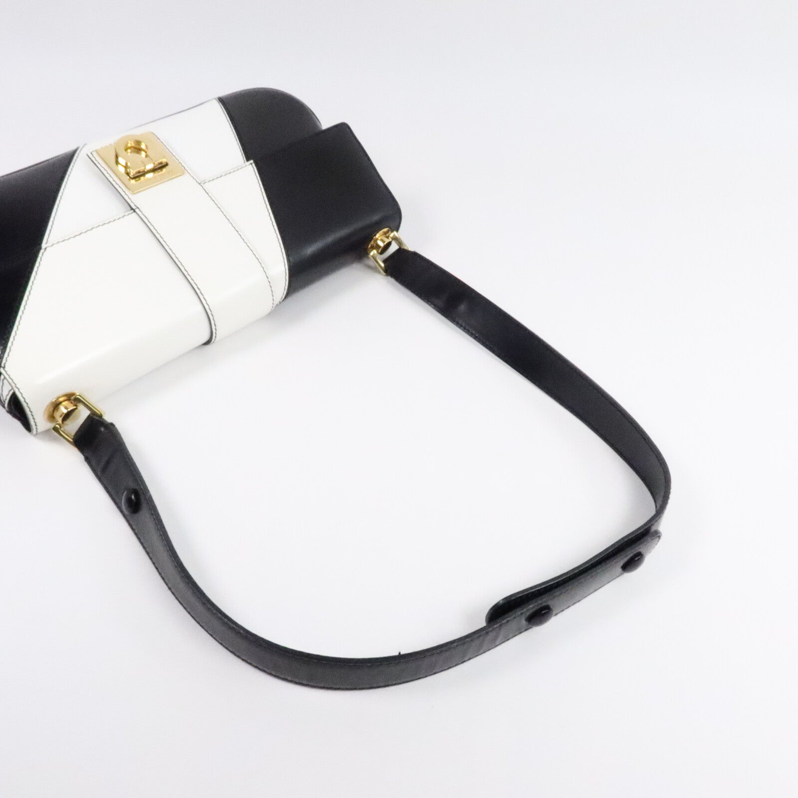 Salvatore Ferragamo 牛皮皮革Shoulder Bag肩背袋