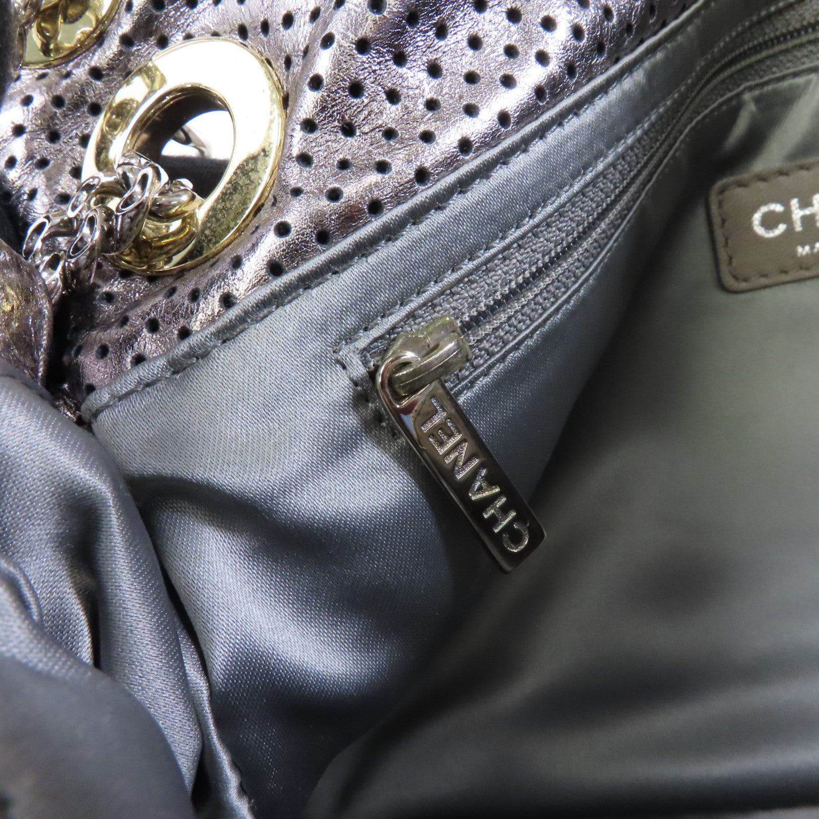 CHANEL 【激減優惠】牛皮皮革Chain Shoulder金銀扣鏈帶肩背袋銀色