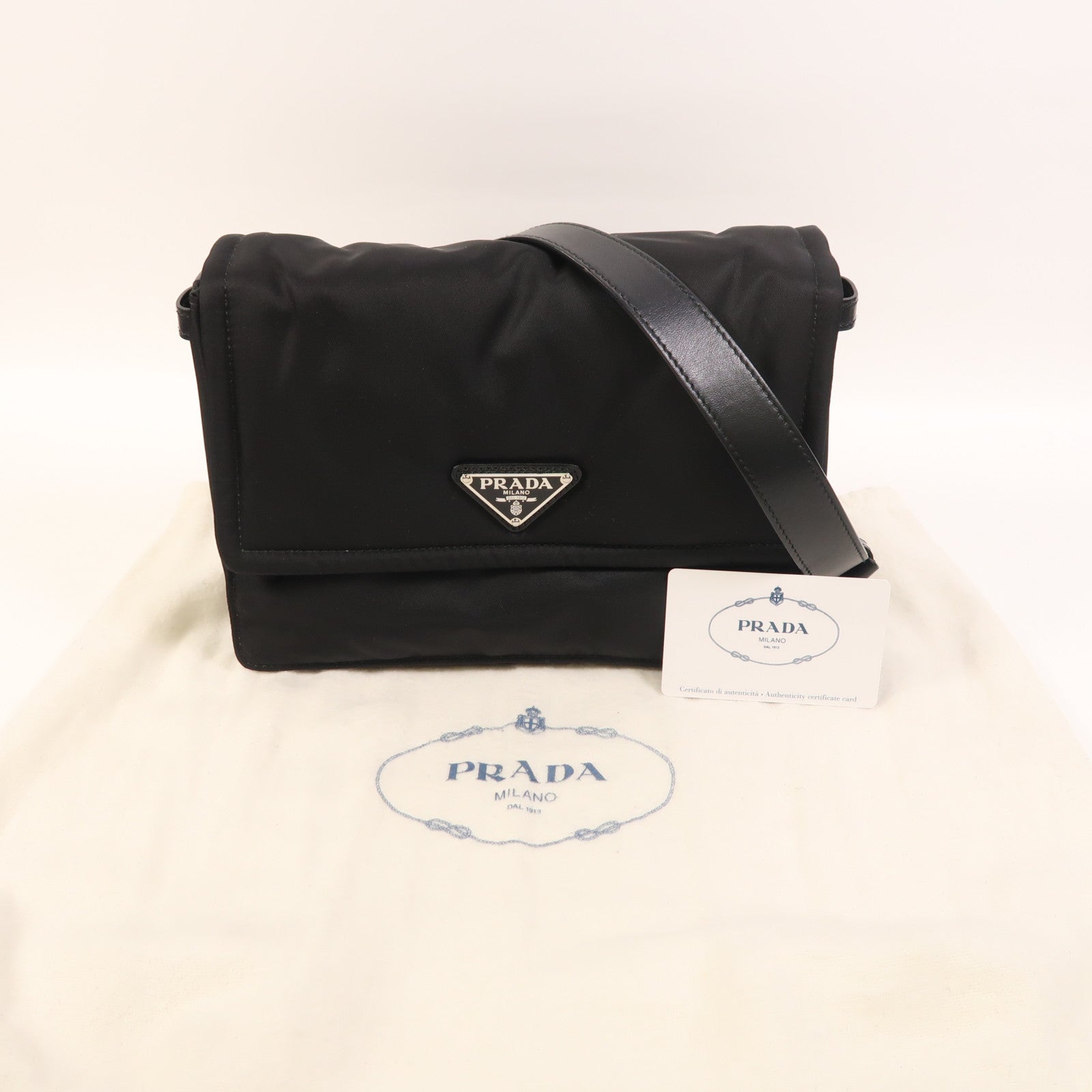 PRADA 尼龍Traveller Re-Nylon肩背袋