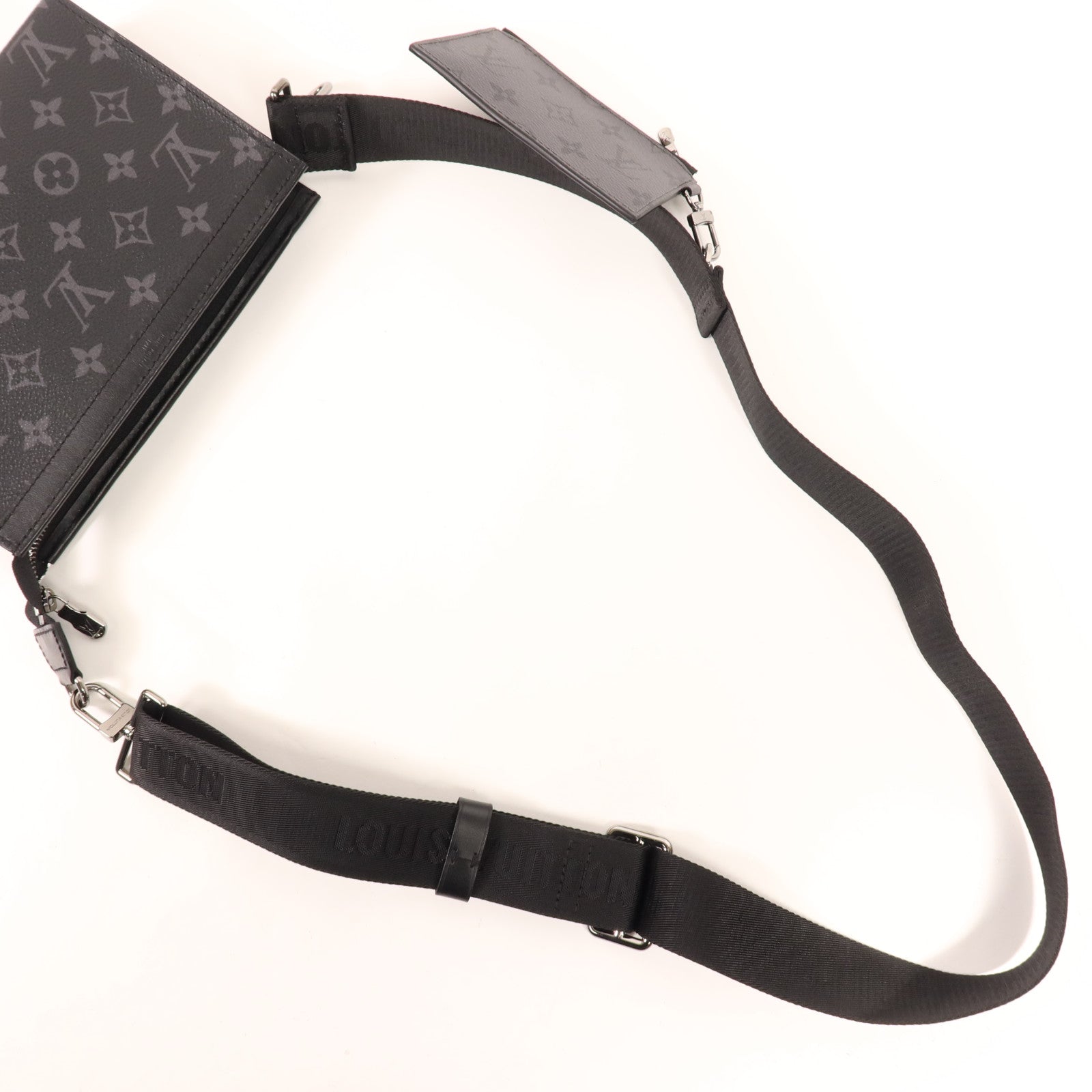 LOUIS VUITTON Monogram Eclipse Gaston銀扣肩背袋
