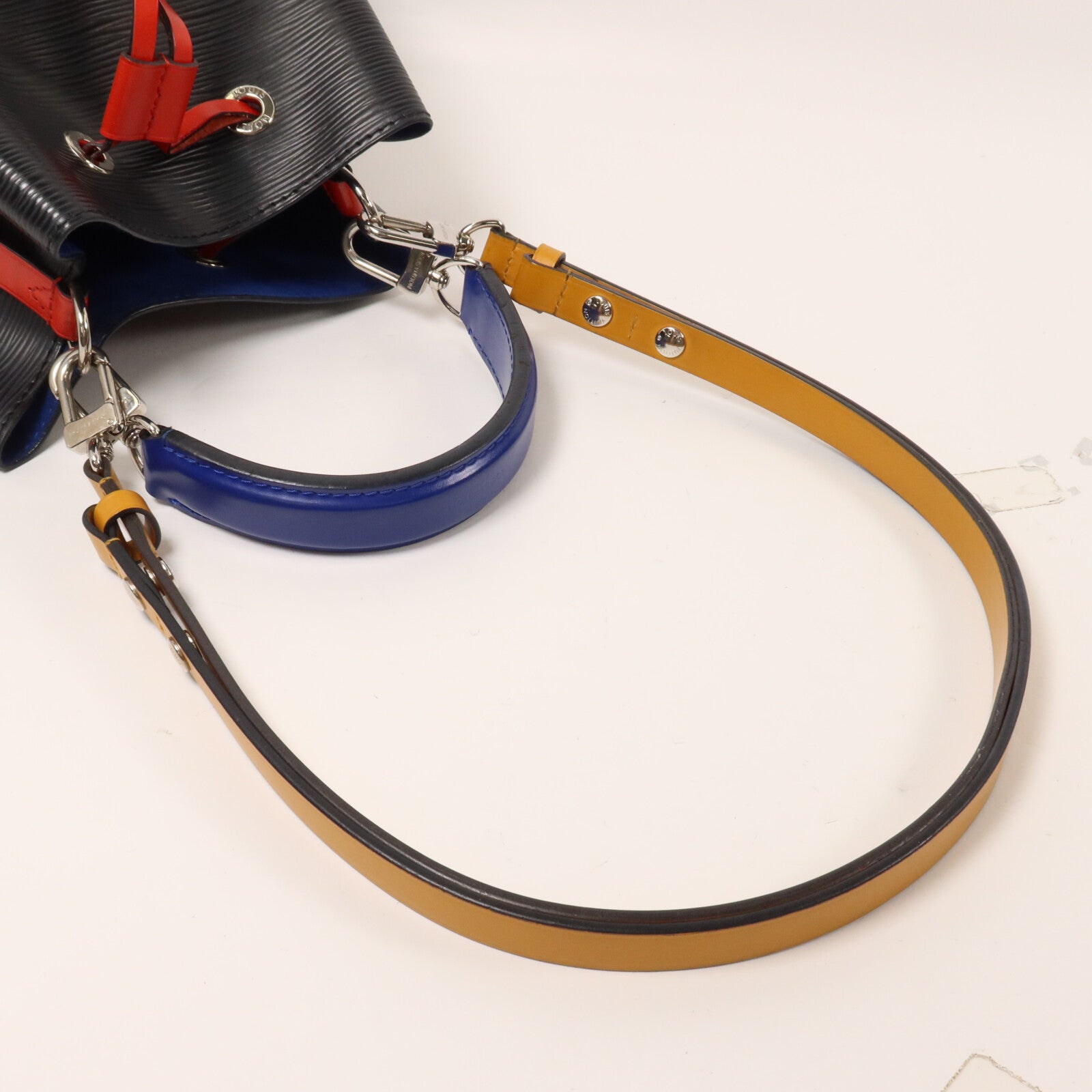 LOUIS VUITTON Epi Neo Noe BB手挽肩背兩用袋