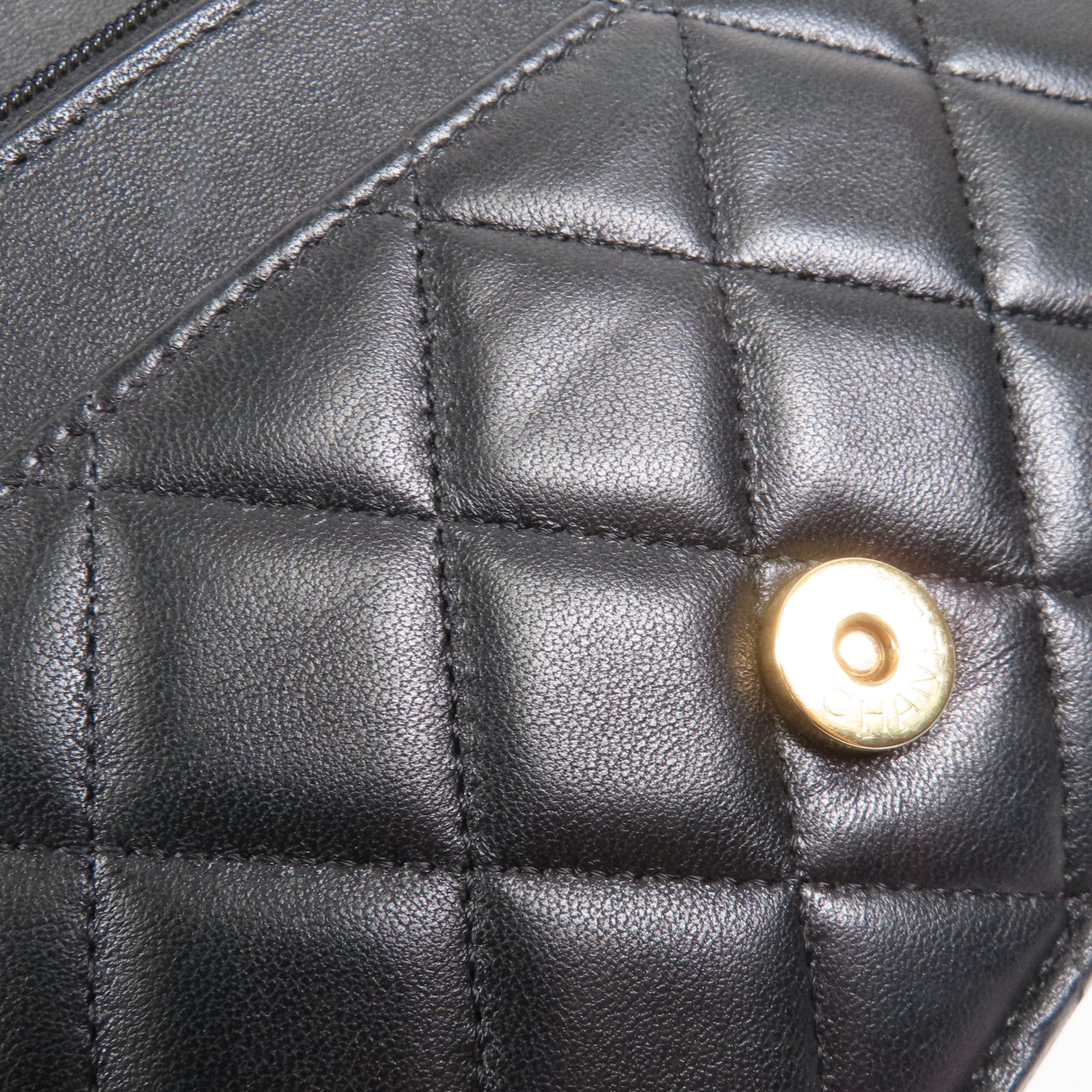 CHANEL 羊皮皮革Wallet On Chain金扣肩背袋