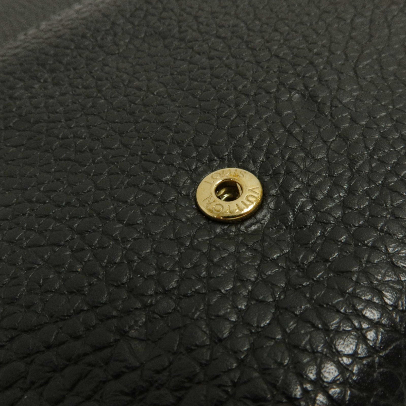 LOUIS VUITTON Taurillon皮革Capucines Wallet金扣長錢包